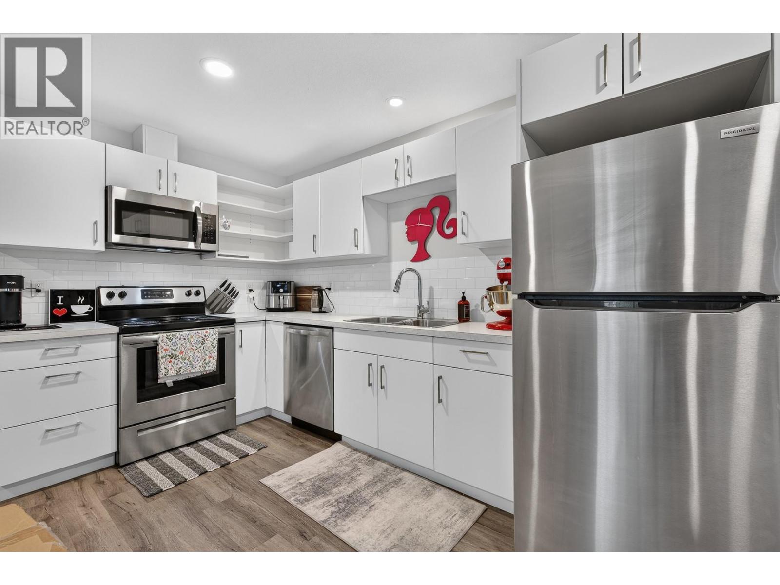 2291 4b Avenue Se Property Photo 60