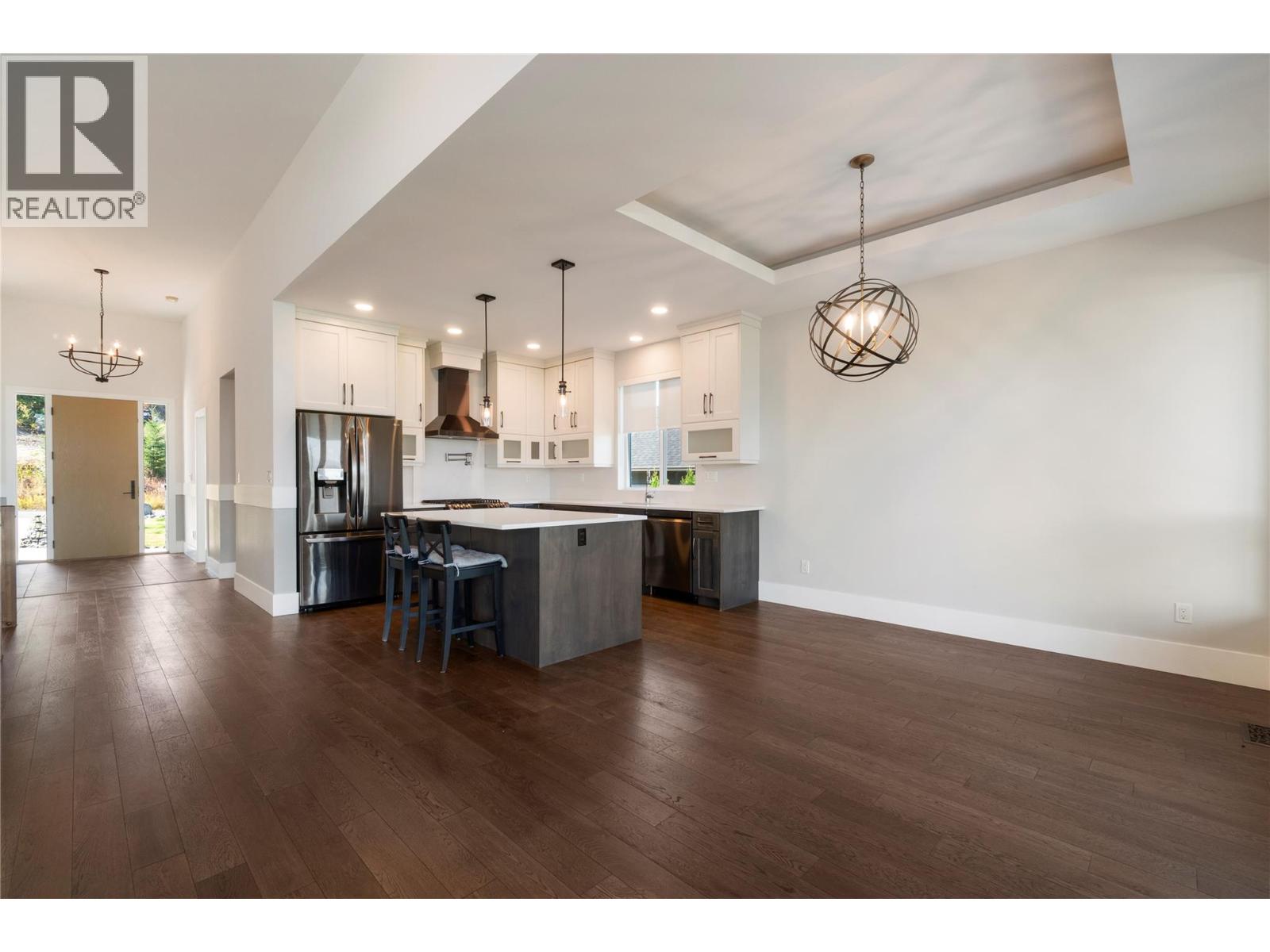 2510 Highlands Drive Property Photo 12