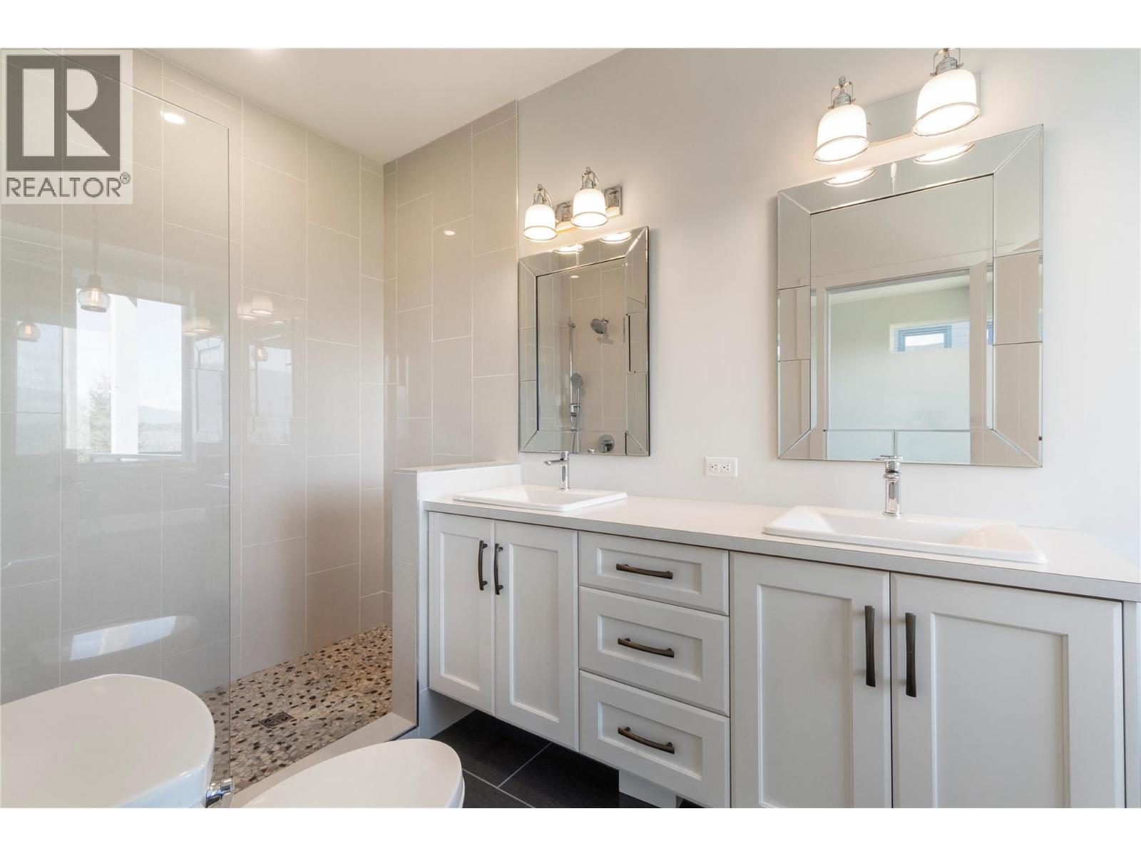 2510 Highlands Drive Property Photo 30