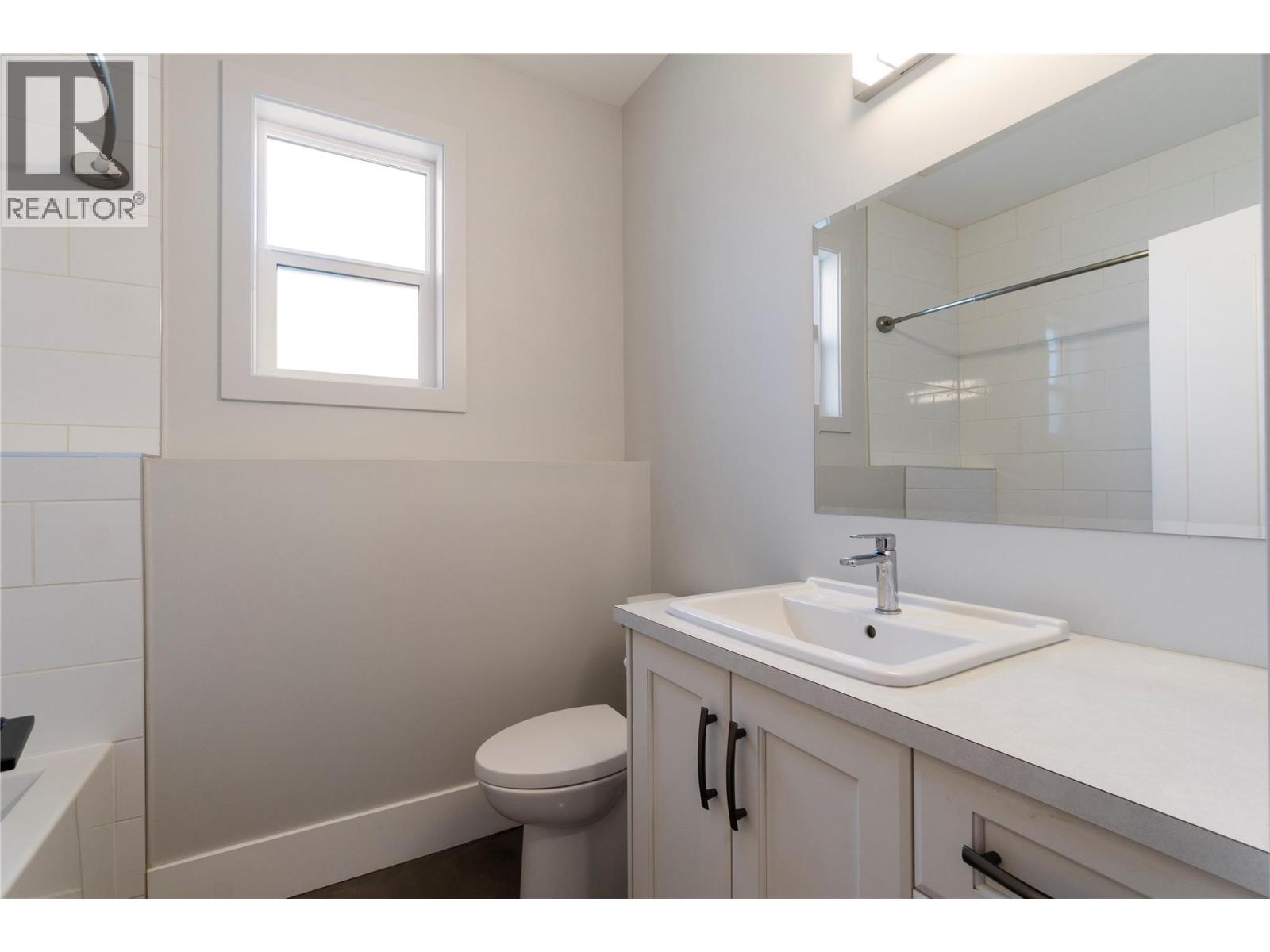 2510 Highlands Drive Property Photo 39