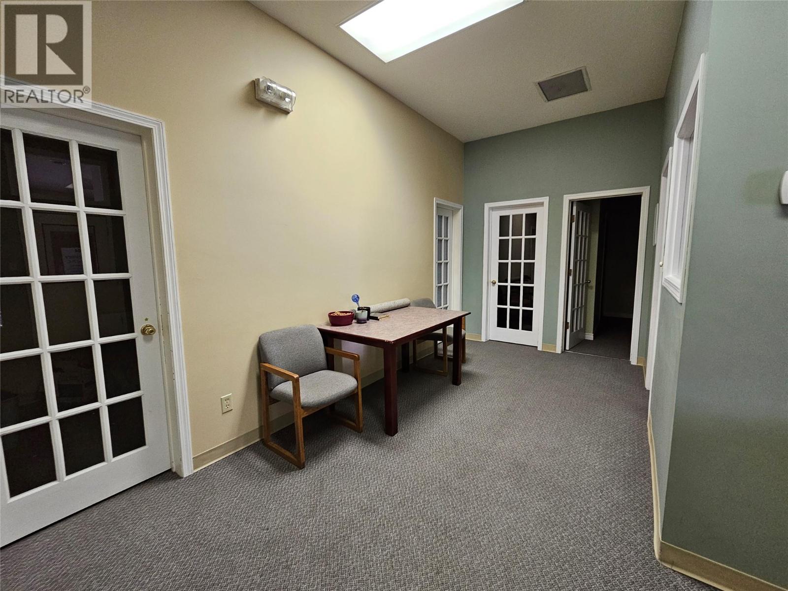 2 Front Street Property Photo 8