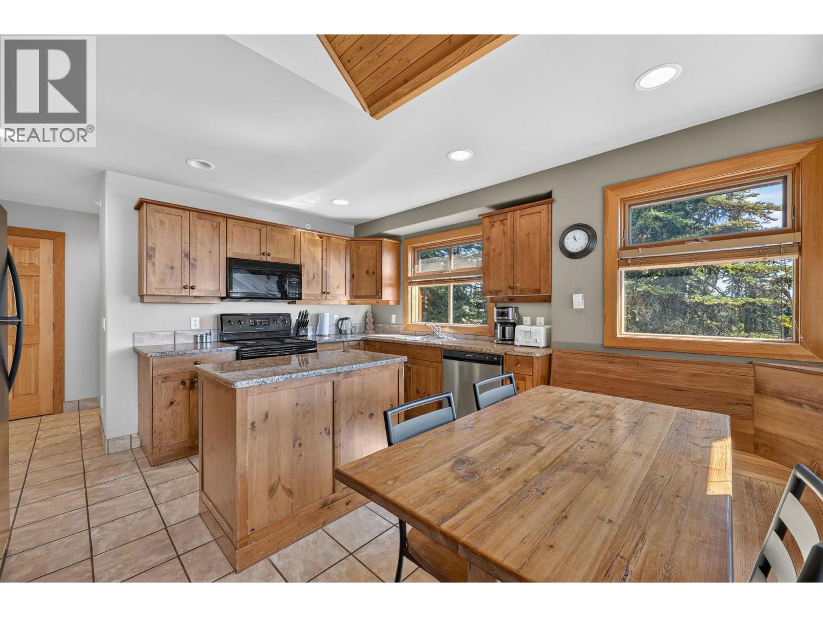 200 Moonshine Crescent Unit# 11 Property Photo 16