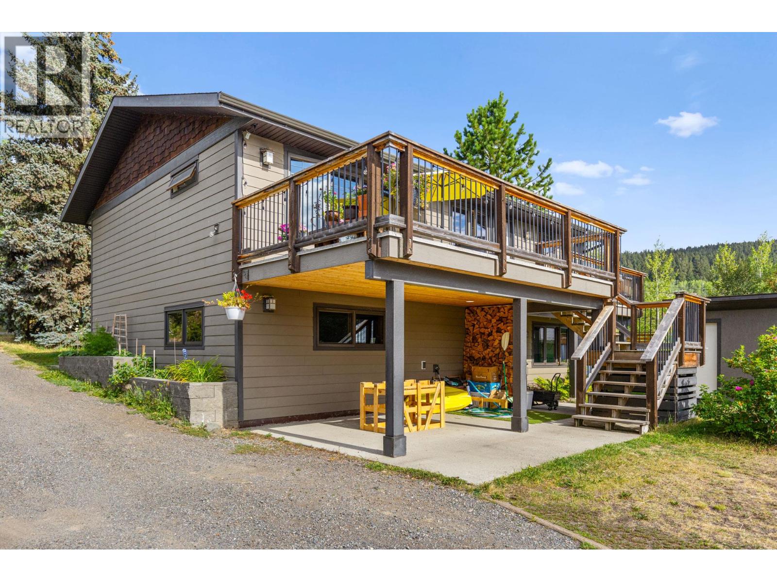2504 Gould Road Property Photo 1