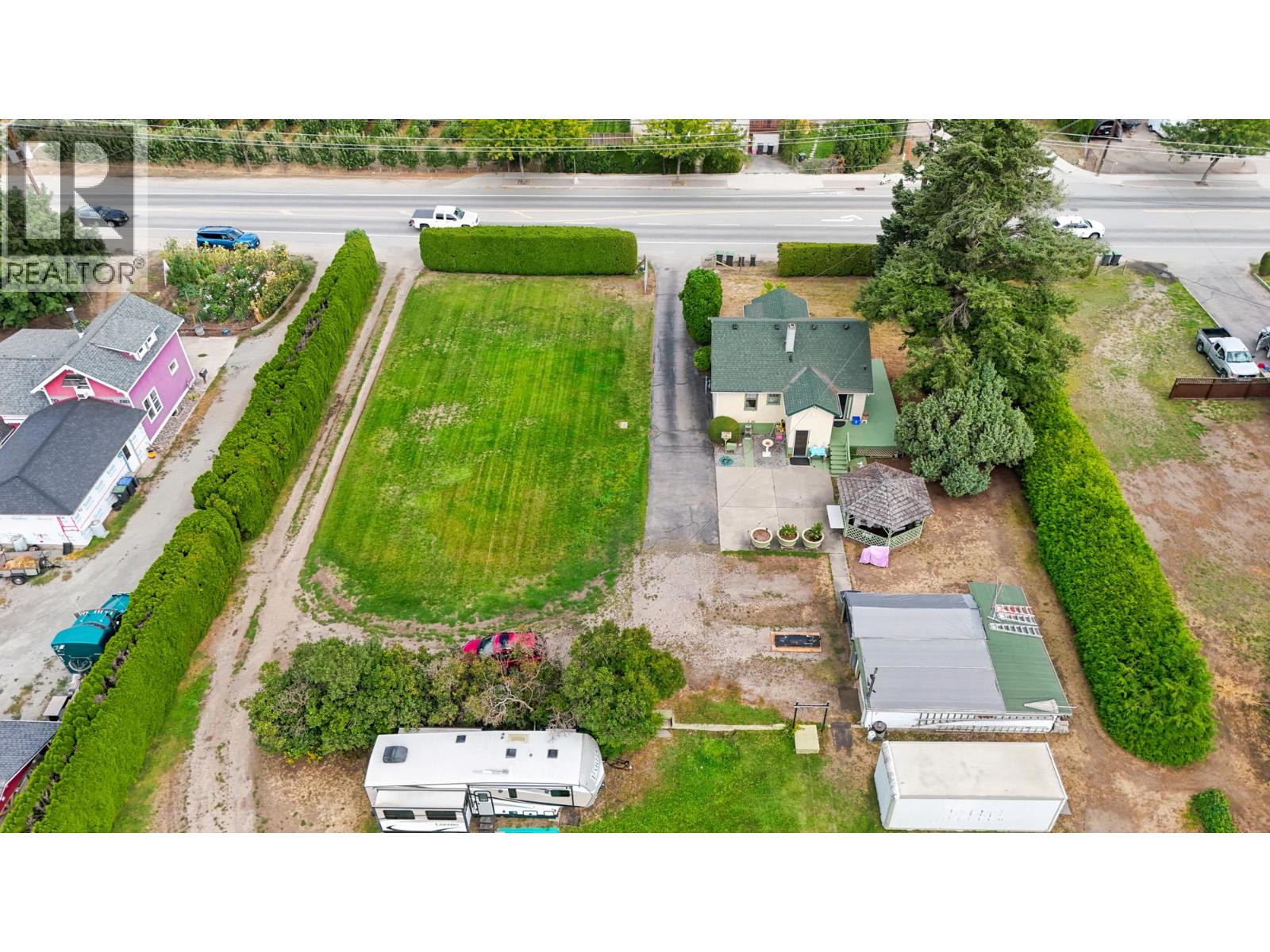 1666 Rutland Road Property Photo 3