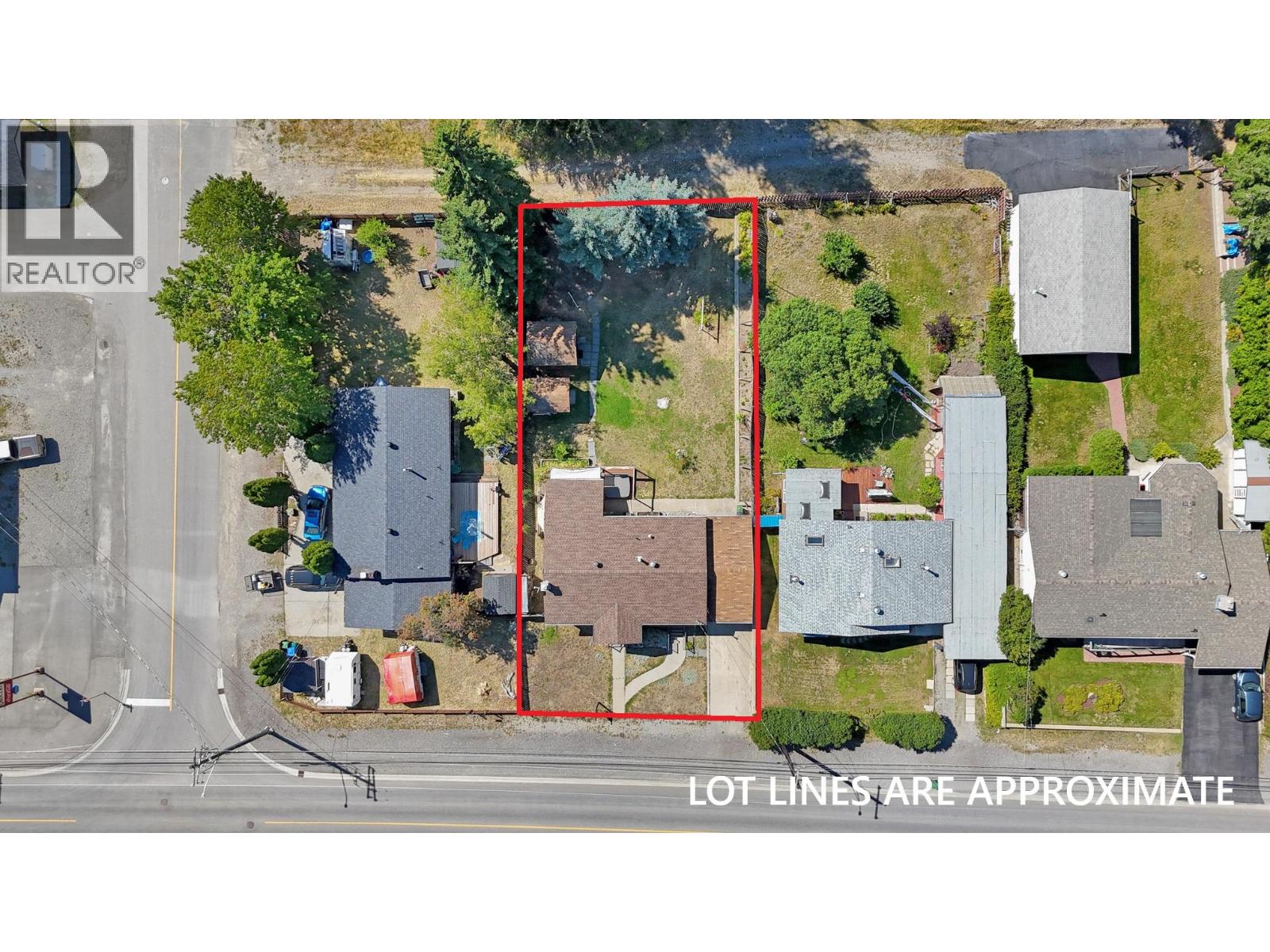 540 4 Avenue Property Photo 3