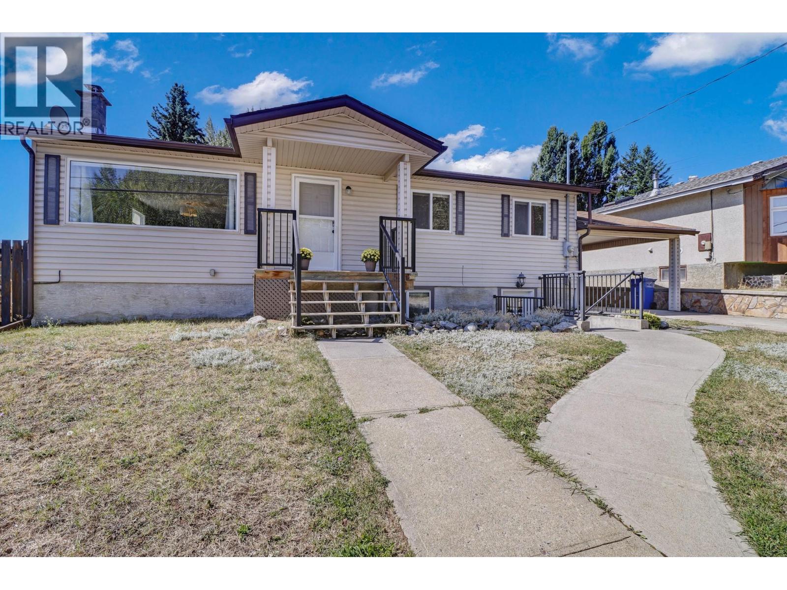 540 4 Avenue Property Photo 4