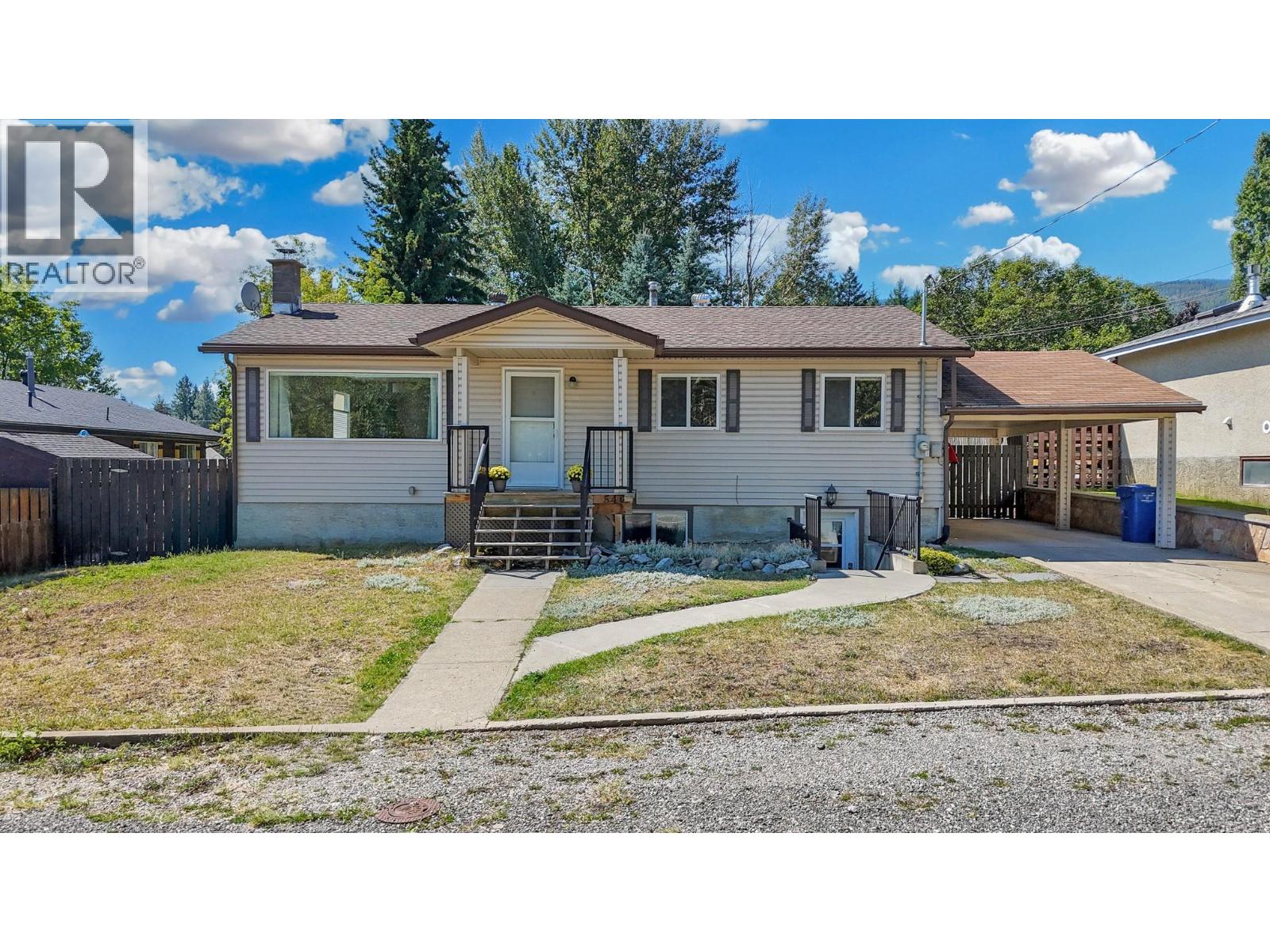 540 4 Avenue Property Photo 5