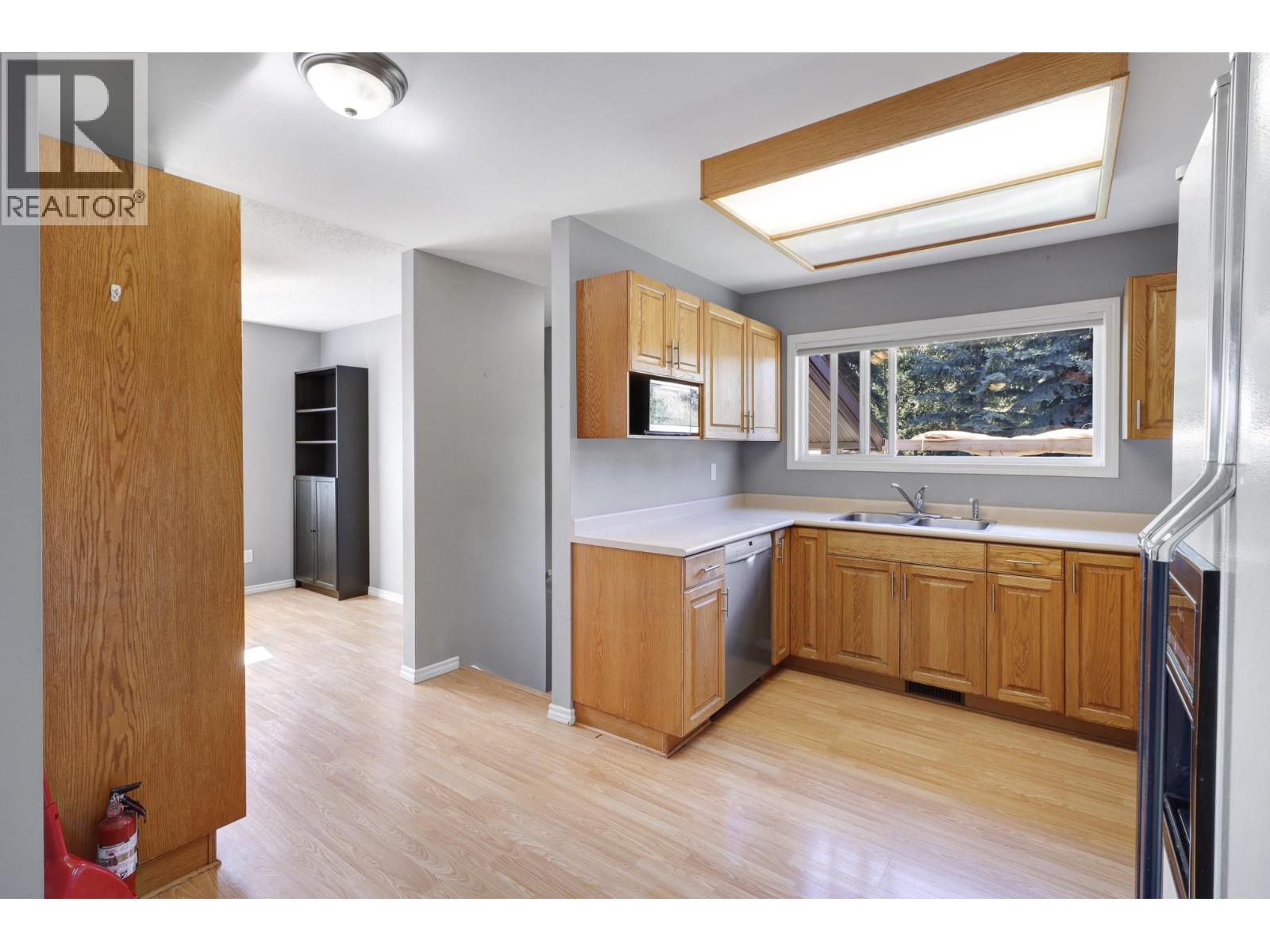 540 4 Avenue Property Photo 22