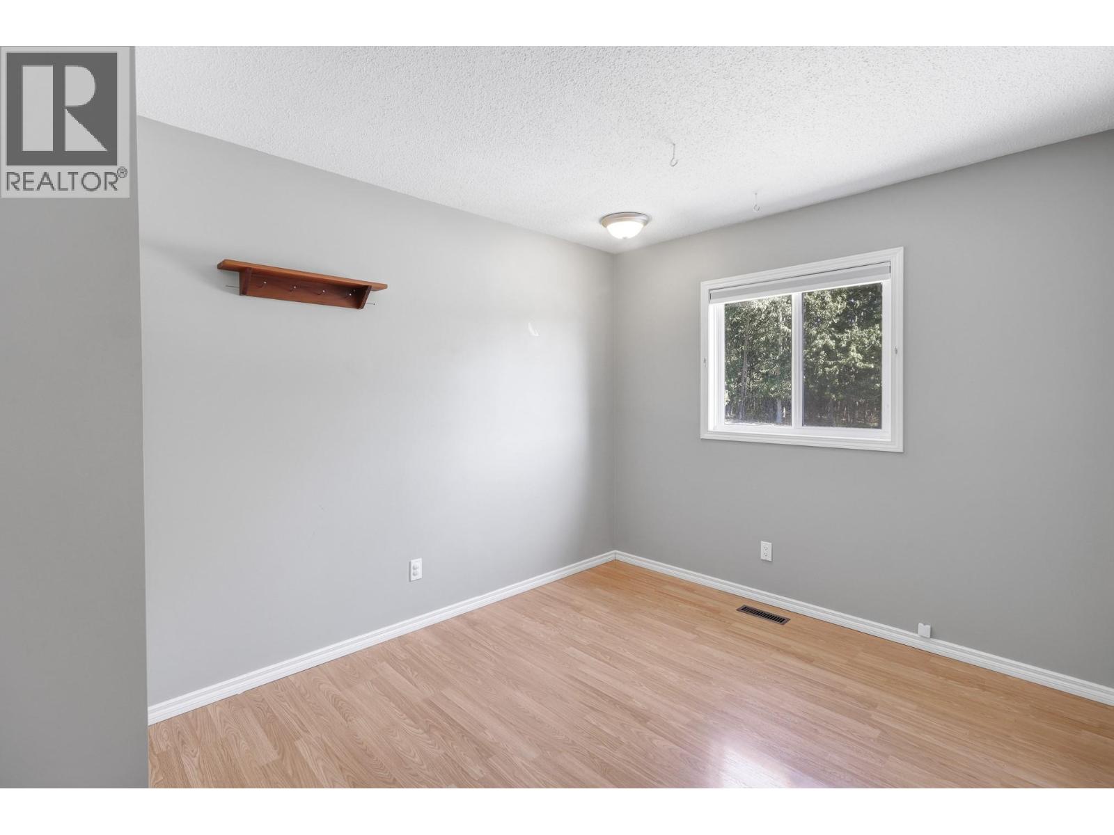 540 4 Avenue Property Photo 26