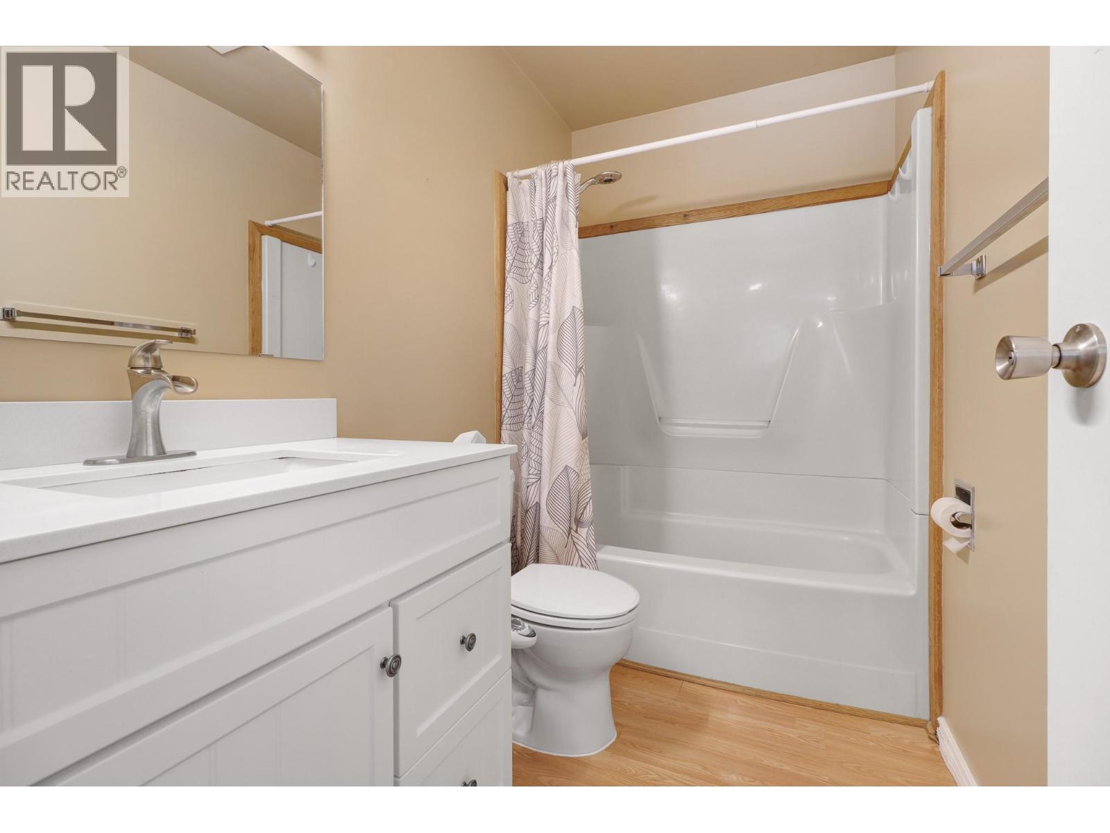 540 4 Avenue Property Photo 27