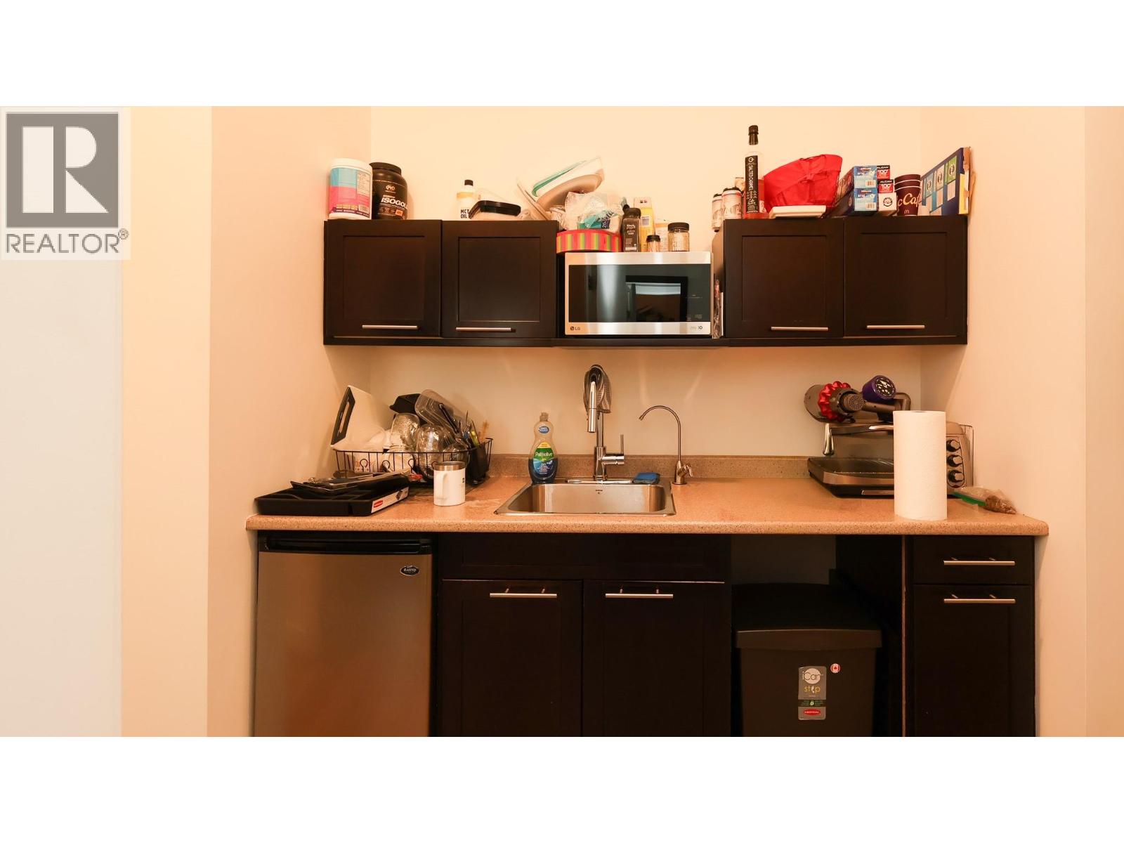 470 Neave Court Unit# 104 Property Photo 15
