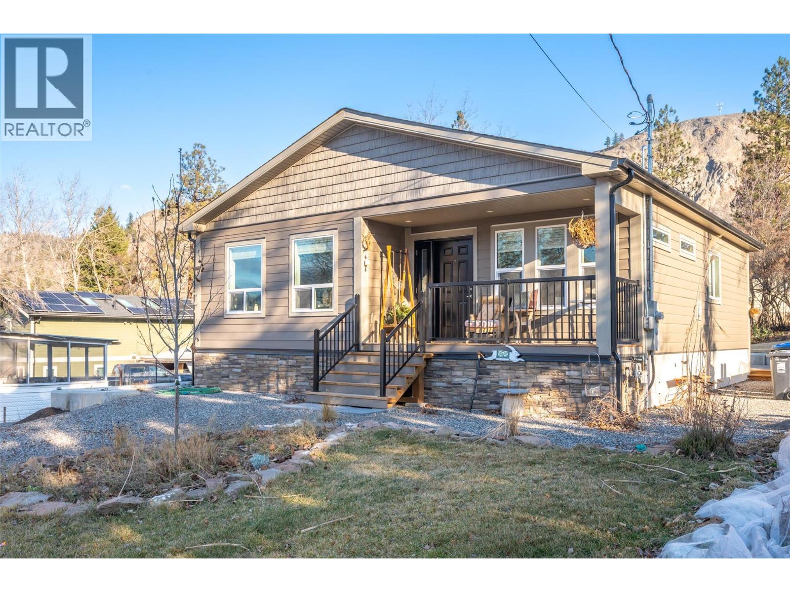 1149 Maple Street Property Photo 1