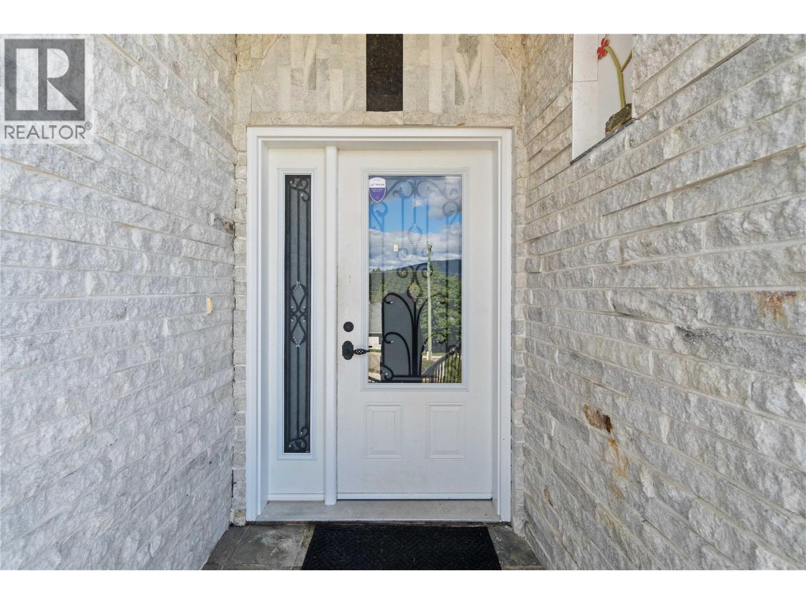 2860 15 Avenue Ne Property Photo 32