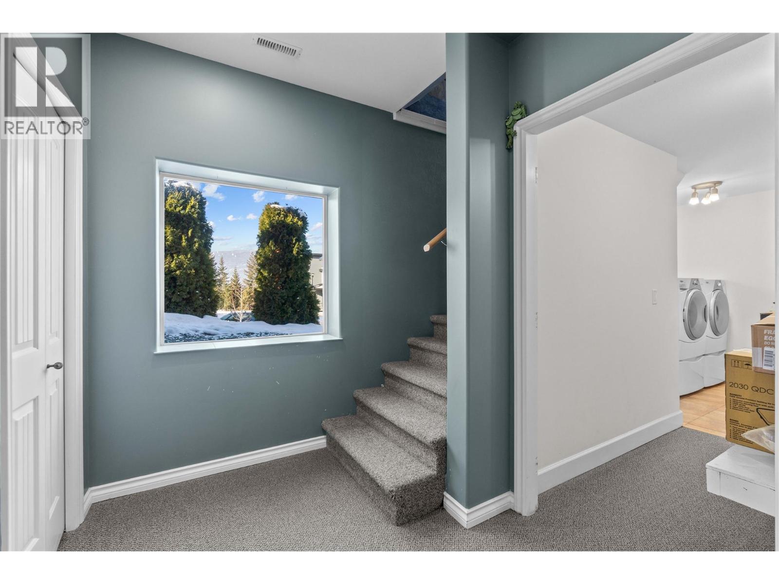 2860 15 Avenue Ne Property Photo 65