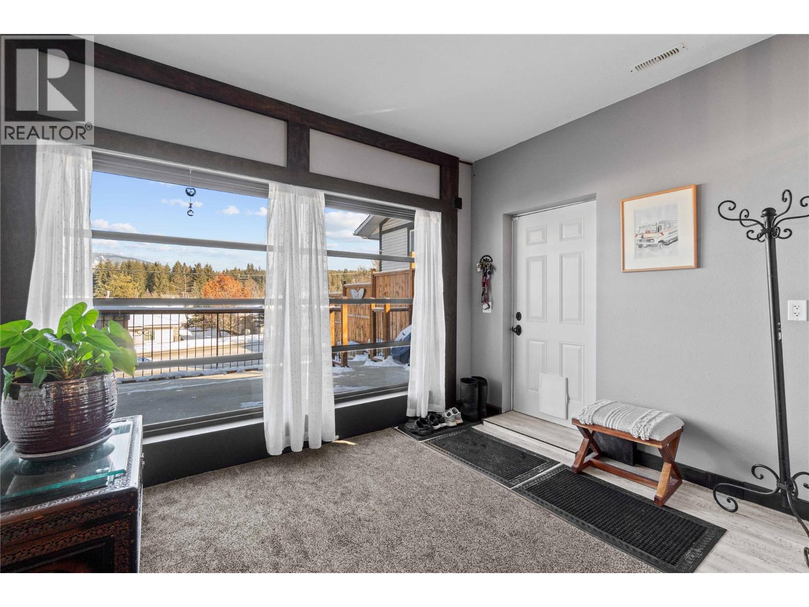 2860 15 Avenue Ne Property Photo 92