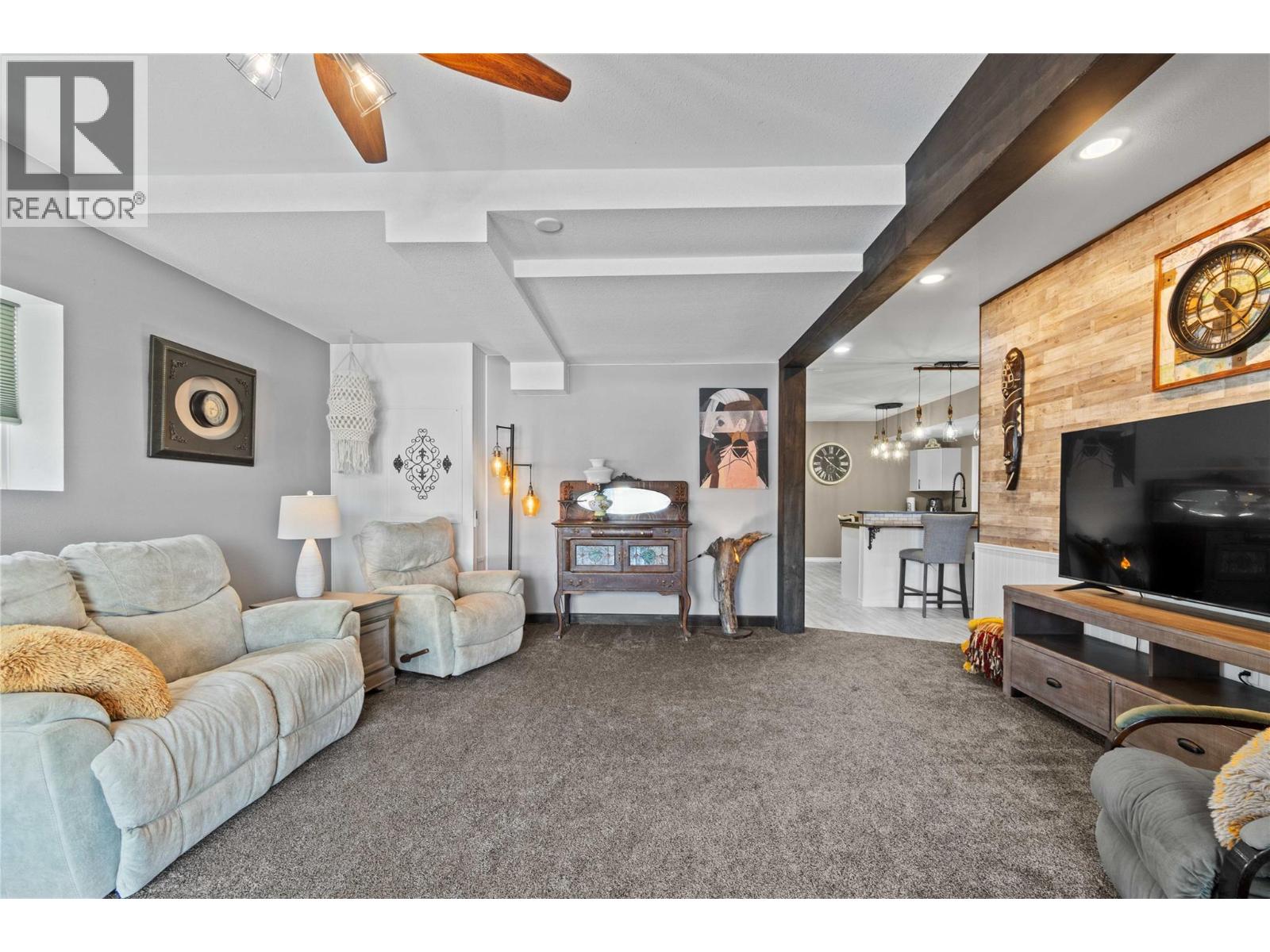 2860 15 Avenue Ne Property Photo 96
