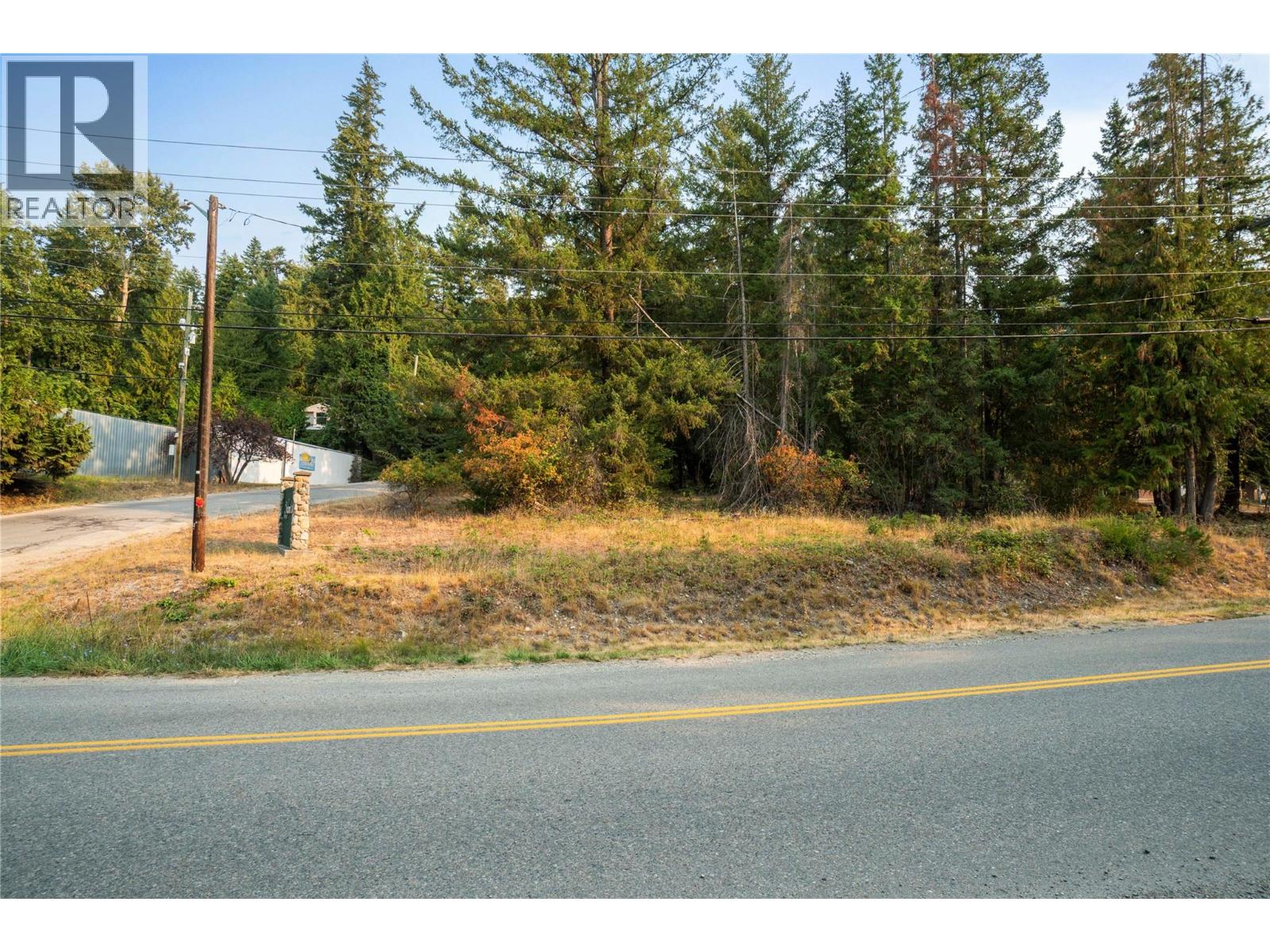 7690 Squilax-anglemont Road Property Photo 16
