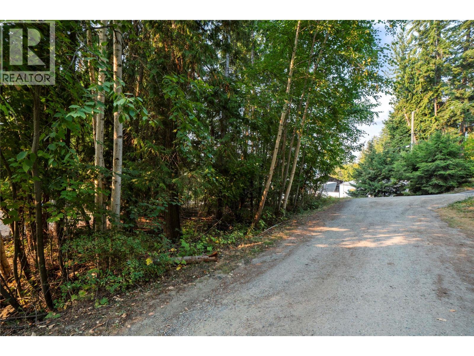 7690 Squilax-anglemont Road Property Photo 17