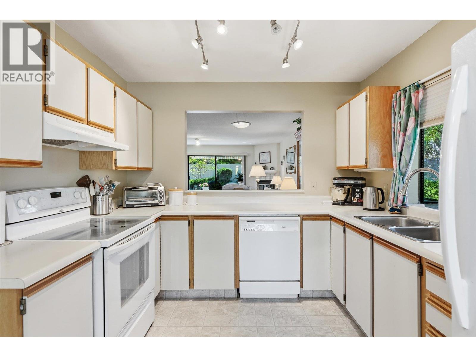 1765 Leckie Road Unit# 201 Property Photo 10