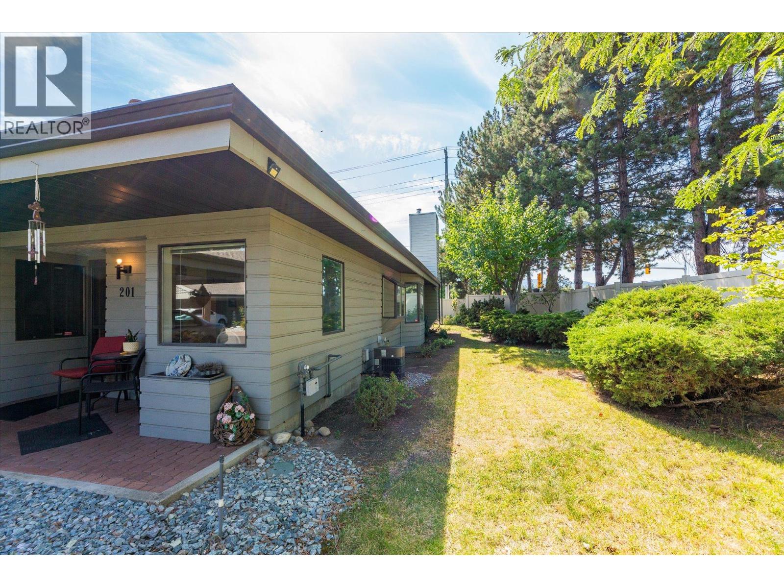 1765 Leckie Road Unit# 201 Property Photo 32