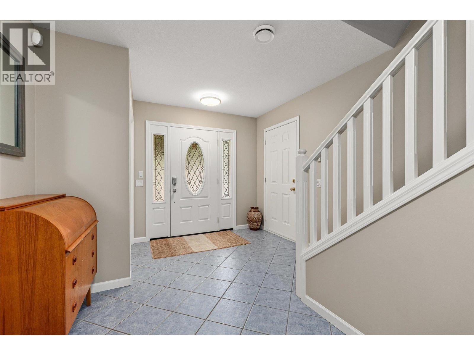 842 Raymer Road Property Photo 10