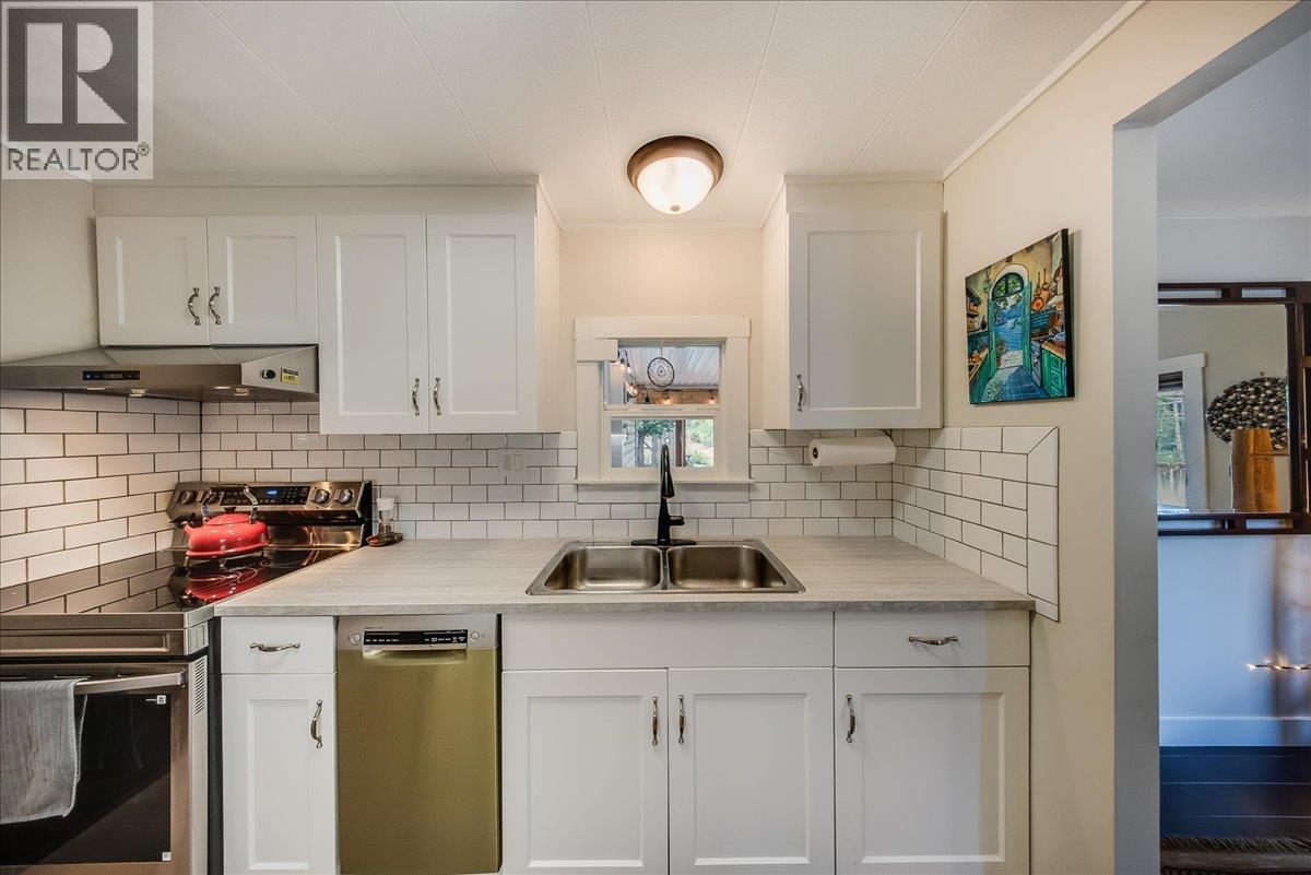 91 Holmes Road Property Photo 11