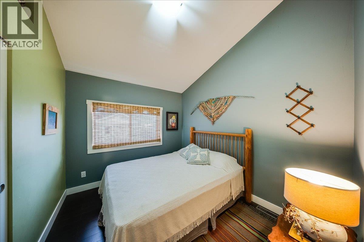 91 Holmes Road Property Photo 18