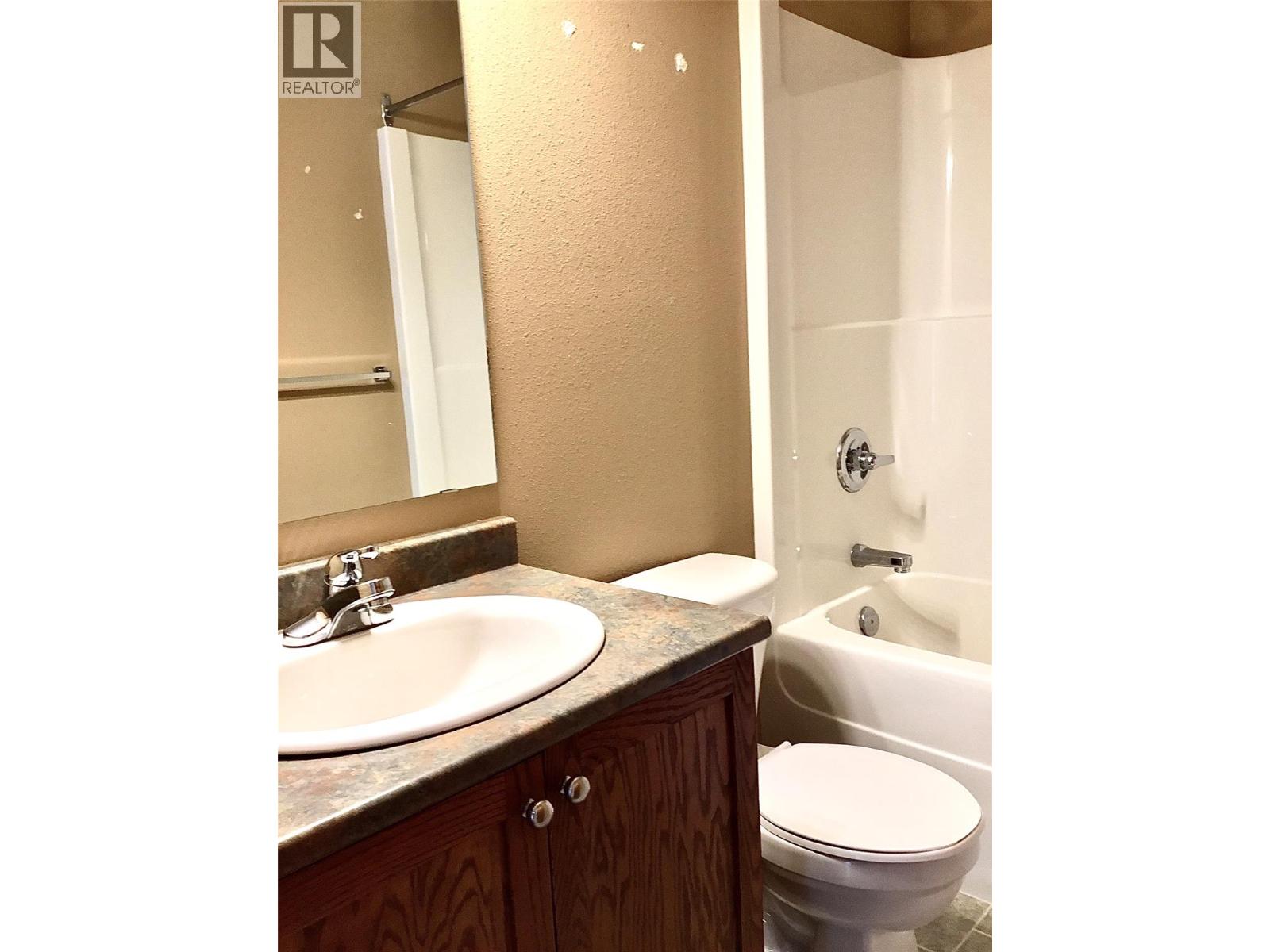 211 Forest Crowne Close Property Photo 7