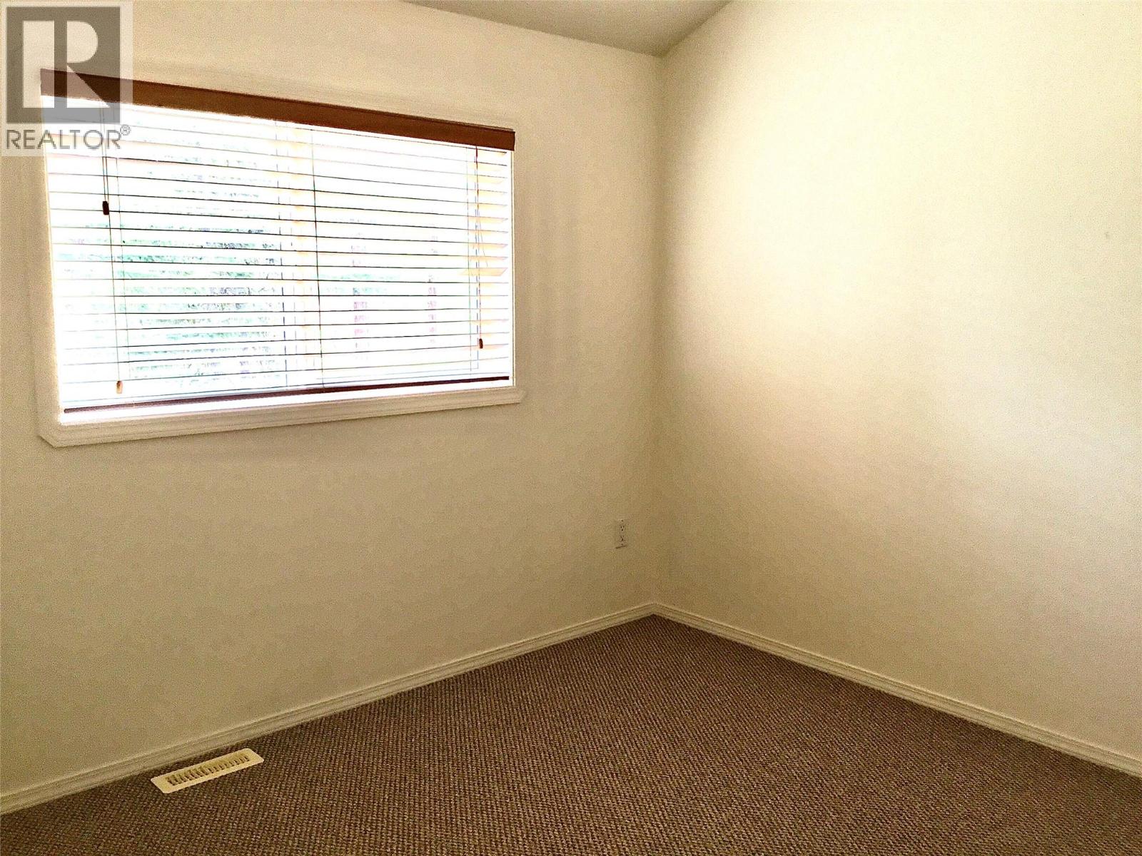211 Forest Crowne Close Property Photo 10