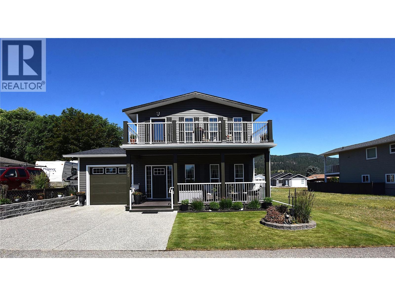 535 Loon Avenue Property Photo 1