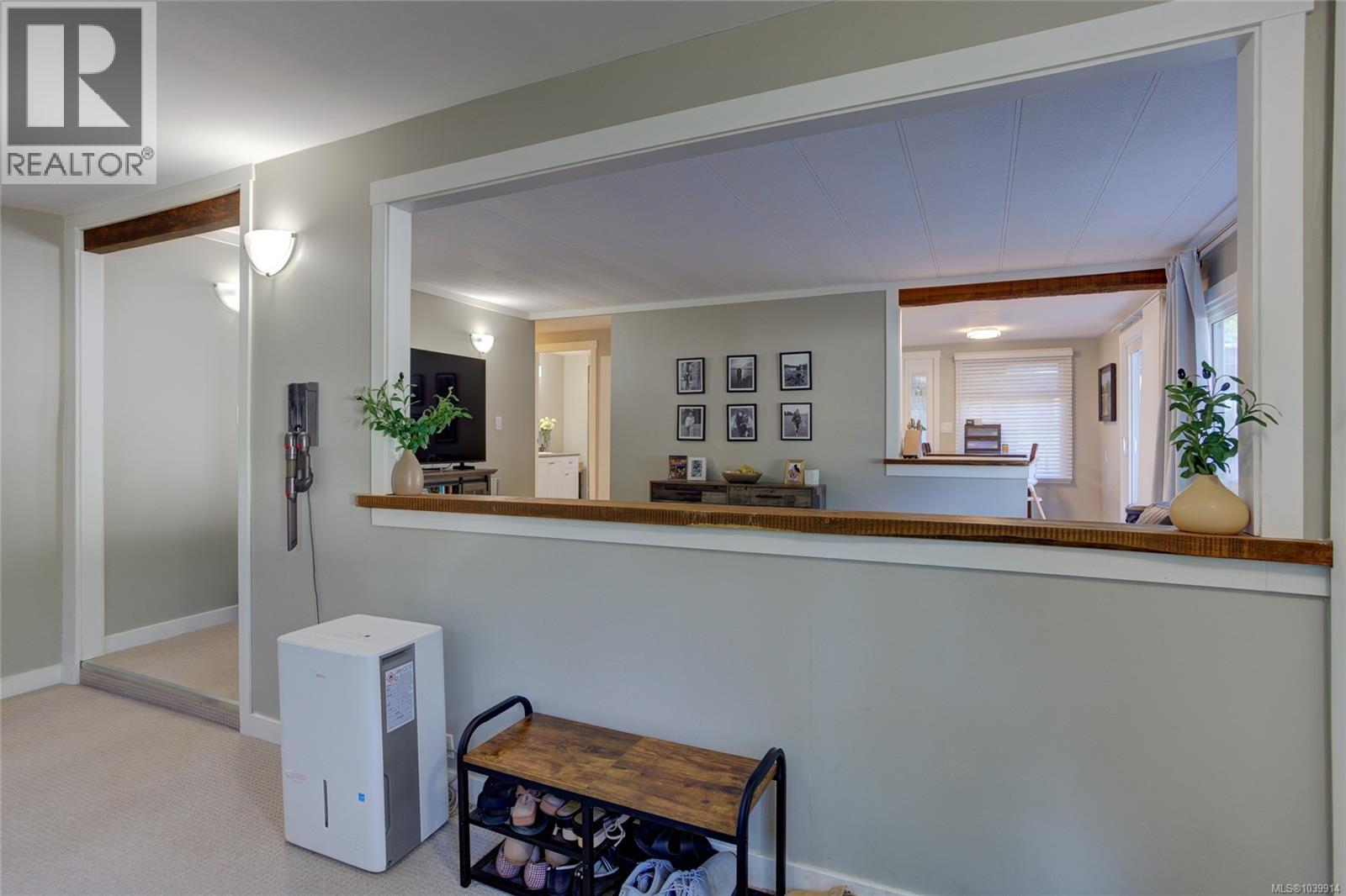 57 2817 Sooke Lake Rd Property Photo 5