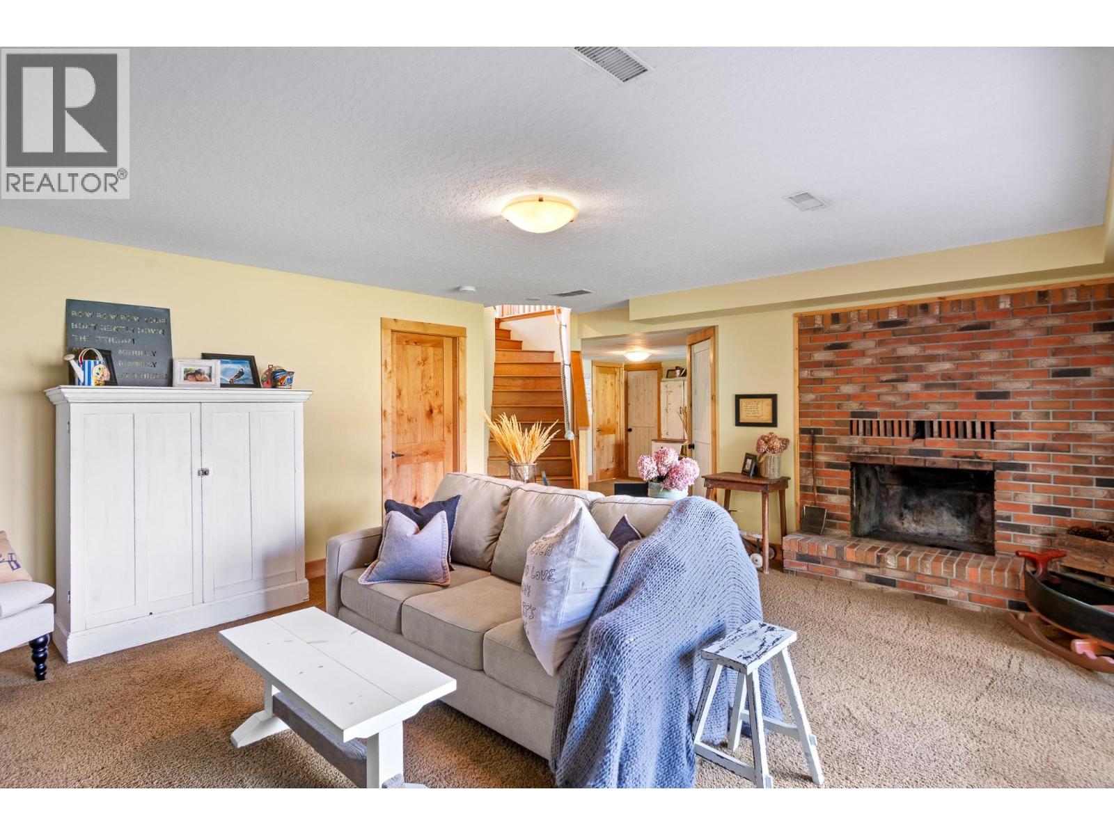 138 Devon Drive Property Photo 44