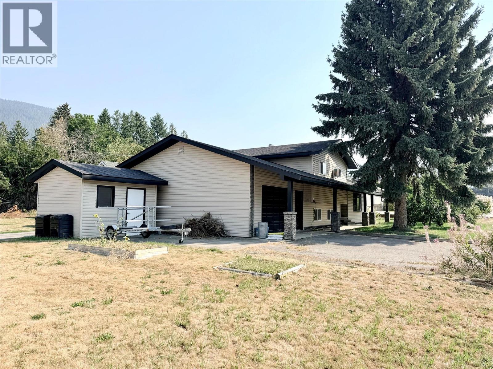 1804 Elm Street Property Photo 4