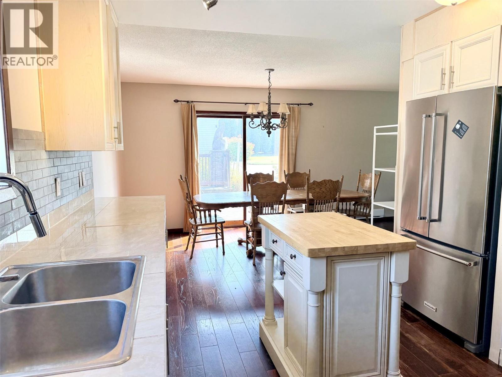 1804 Elm Street Property Photo 10