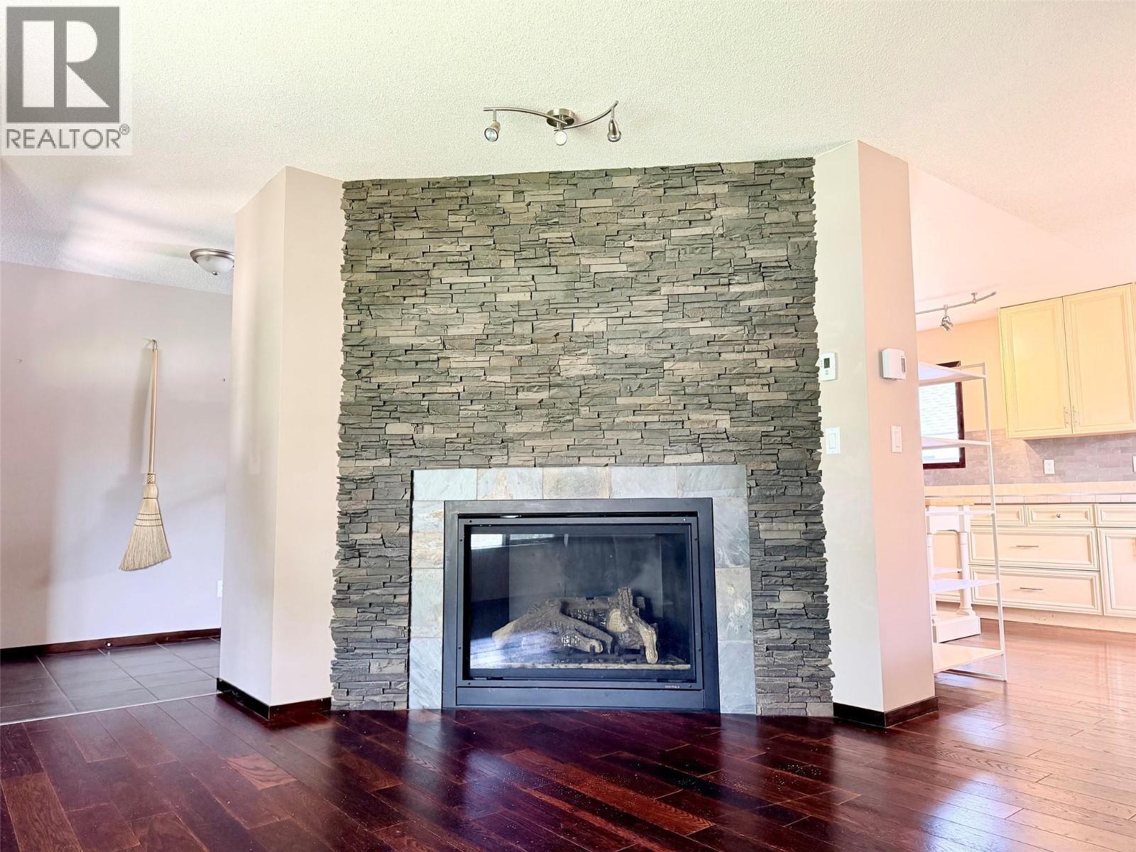 1804 Elm Street Property Photo 17