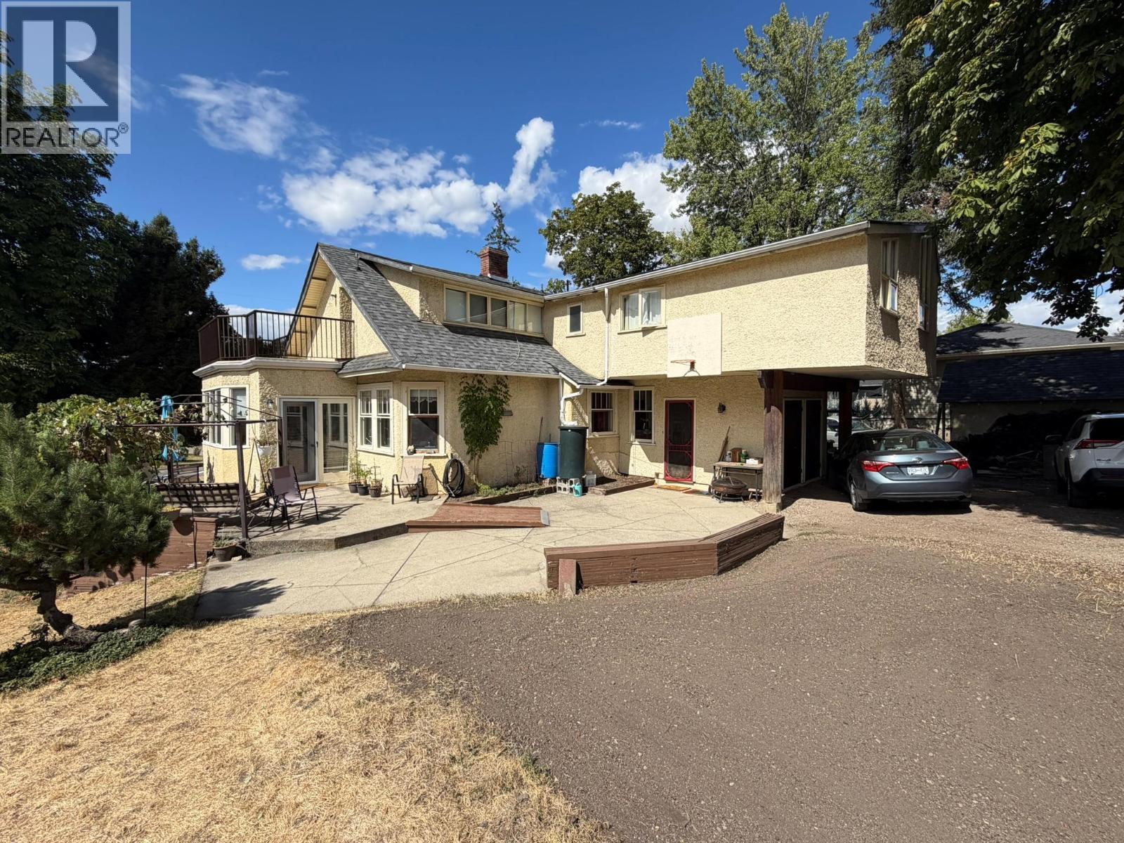 3201 19 Street Property Photo 20
