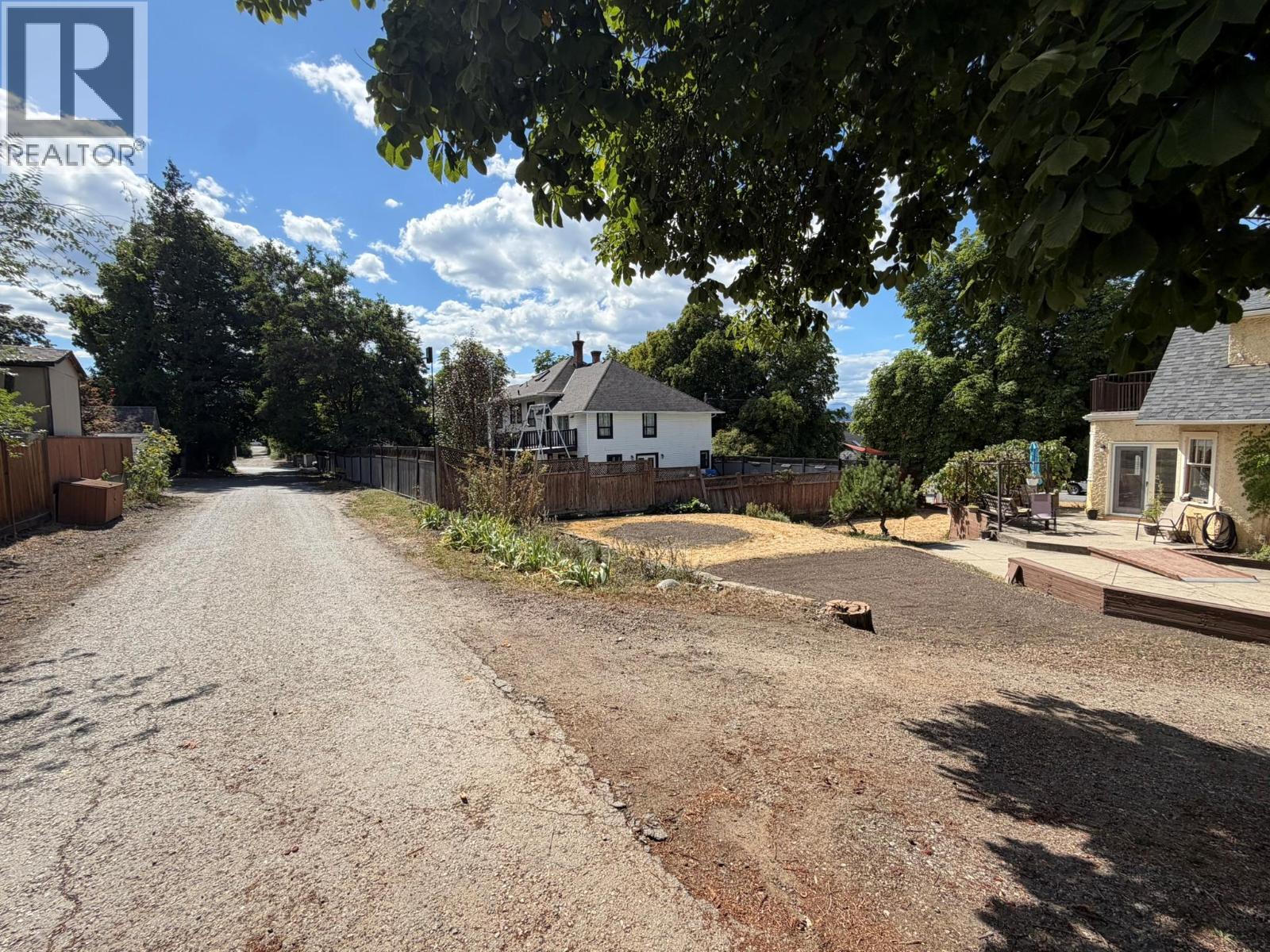 3201 19 Street Property Photo 25
