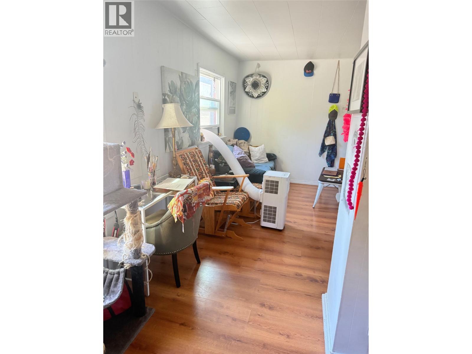 748 Bernard Avenue Property Photo 21