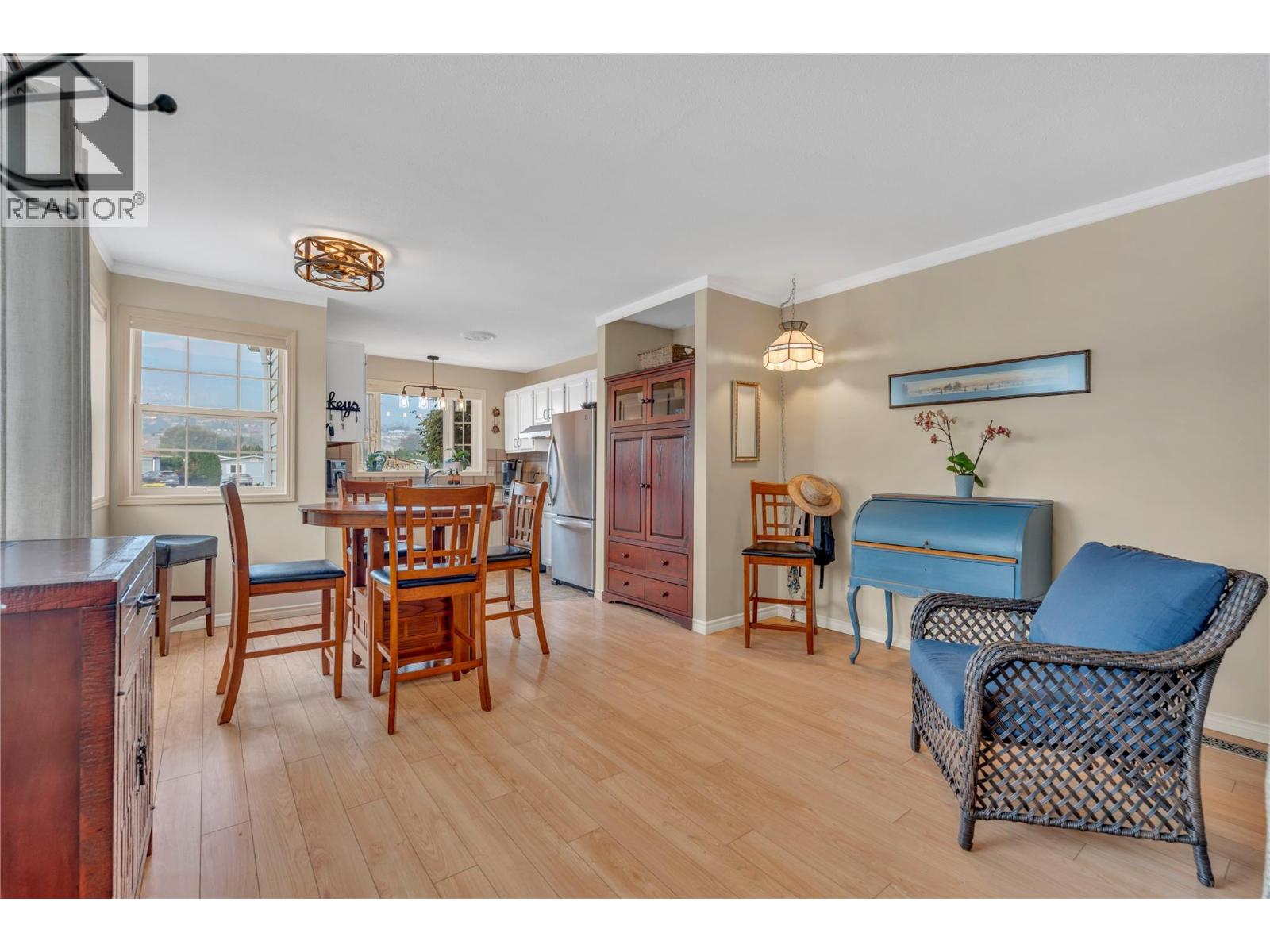 999 Burnaby Avenue Unit# 54 Property Photo 6