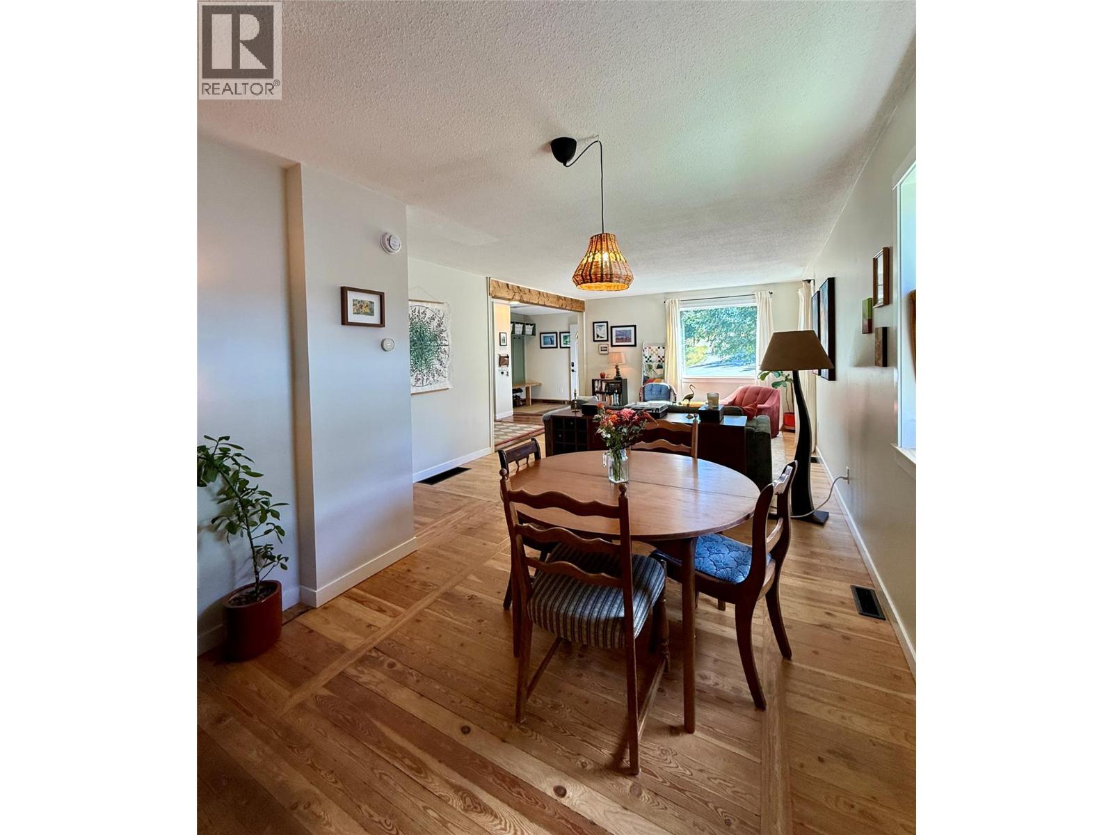 225 Dalgren Street Property Photo 16