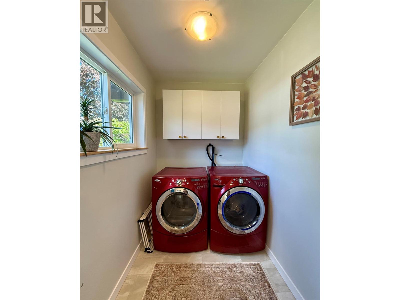 225 Dalgren Street Property Photo 28