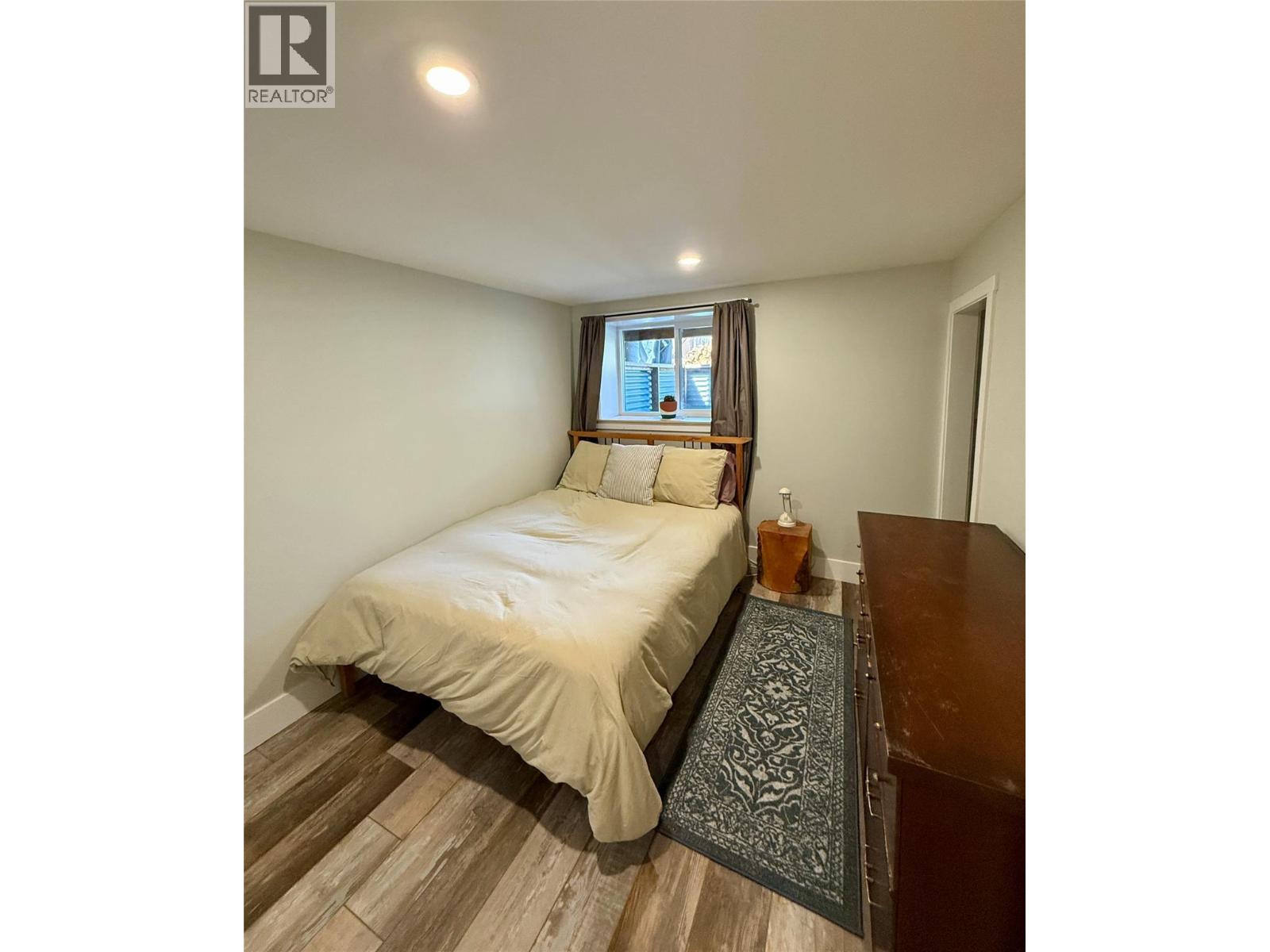 225 Dalgren Street Property Photo 29