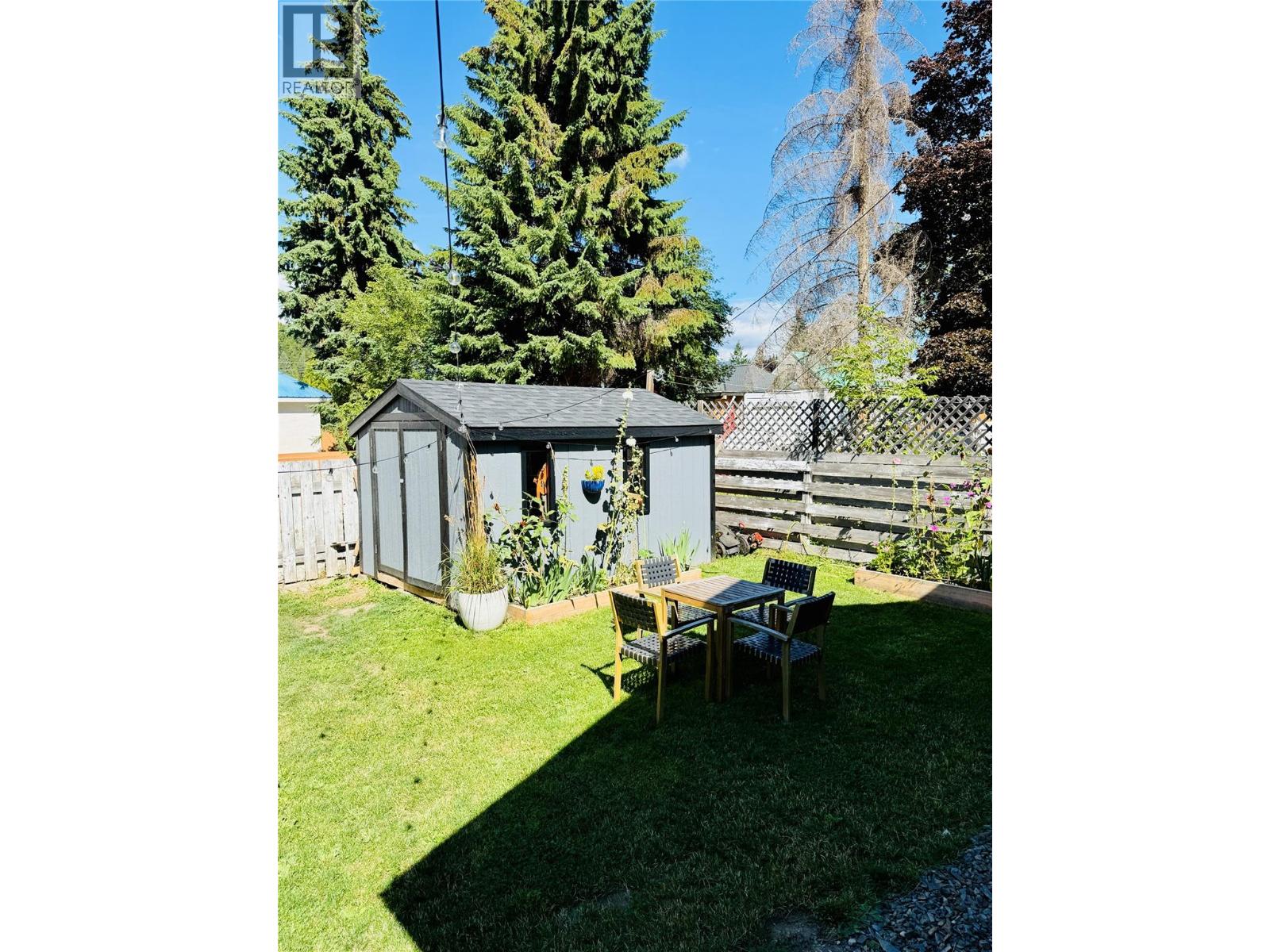 225 Dalgren Street Property Photo 40
