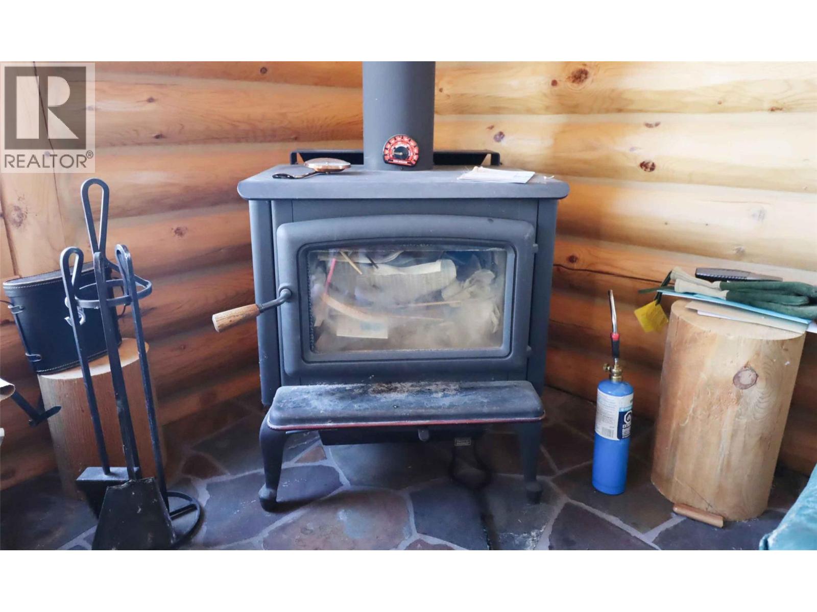957 Little Shuswap Lake Road Property Photo 26