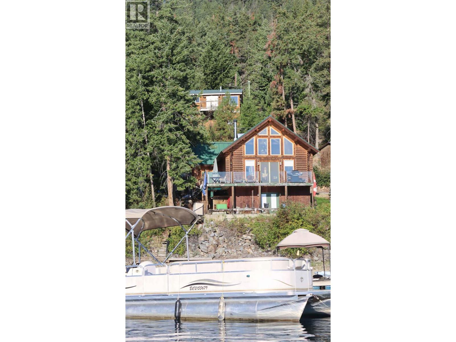 957 Little Shuswap Lake Road Property Photo 34