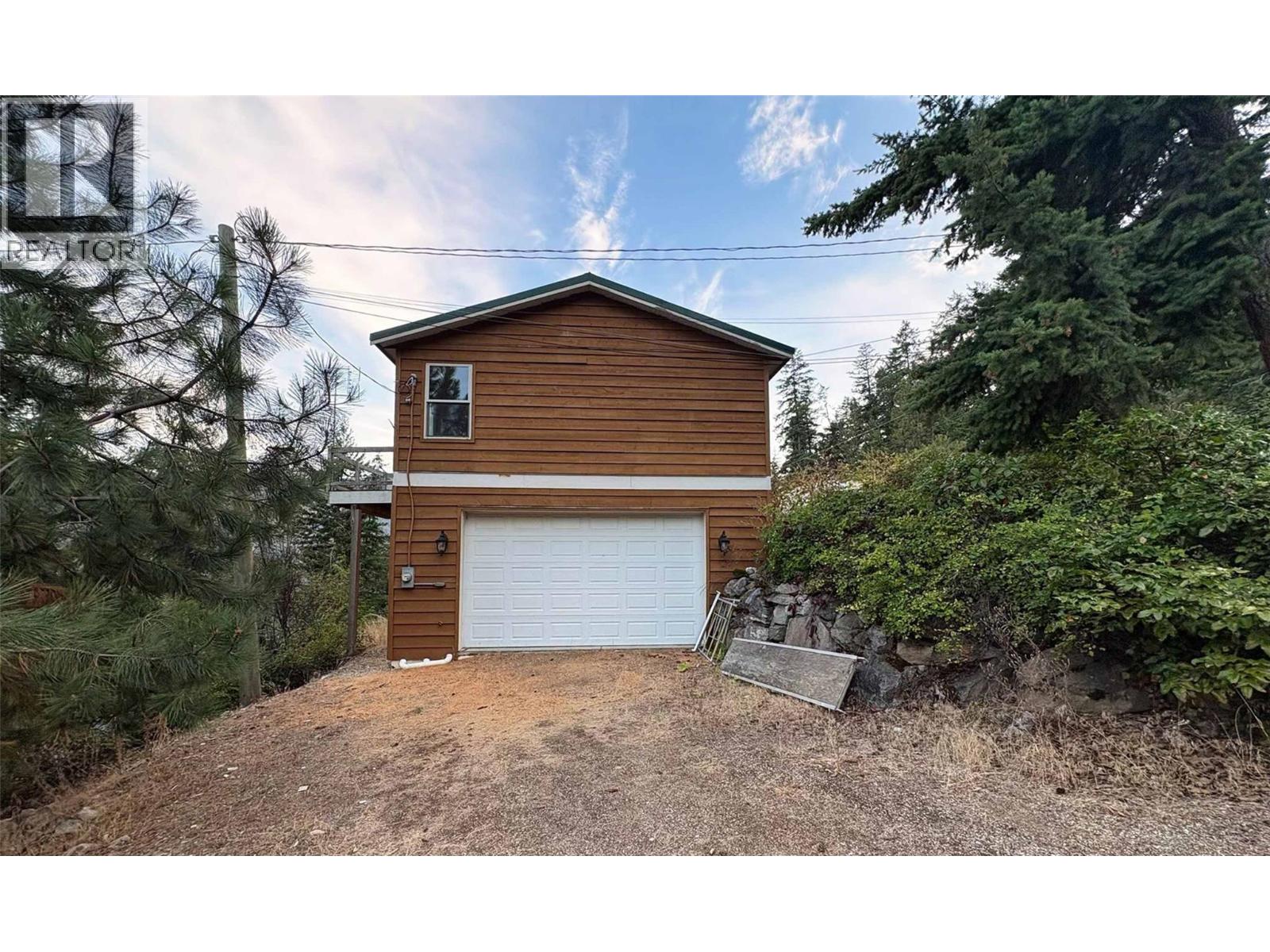 957 Little Shuswap Lake Road Property Photo 36