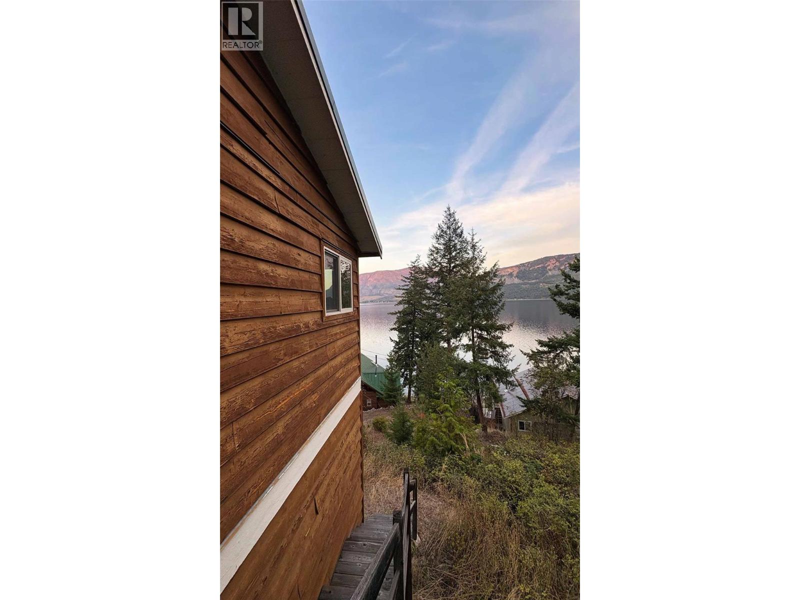 957 Little Shuswap Lake Road Property Photo 37