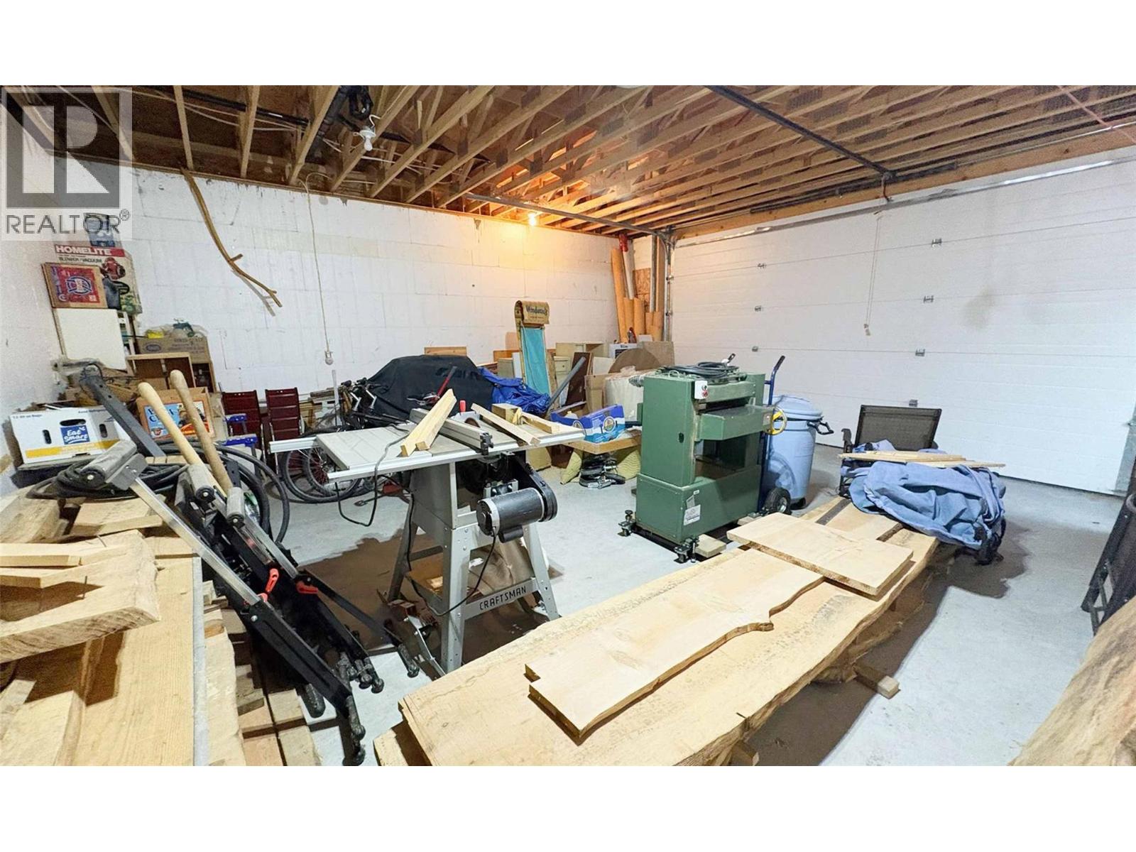 957 Little Shuswap Lake Road Property Photo 38