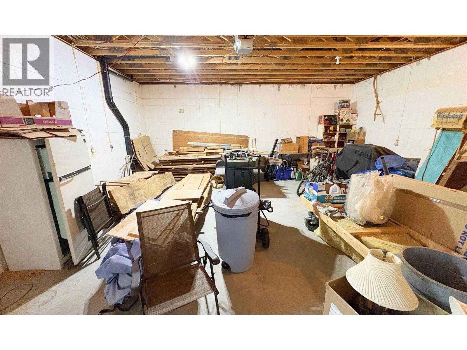 957 Little Shuswap Lake Road Property Photo 39