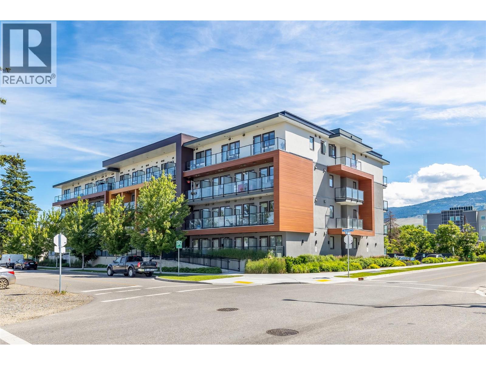 345 DOUGALL Road N Unit# PH6 Property Photo 1
